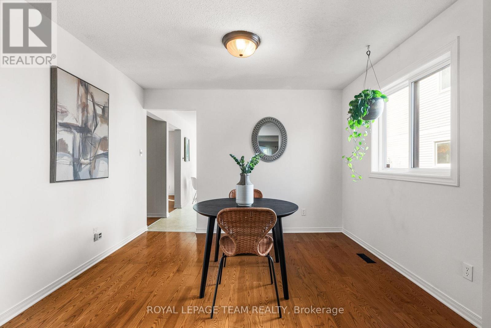 1155 Sauterne Park, Ottawa, Ontario  K1C 2H3 - Photo 10 - X12450686