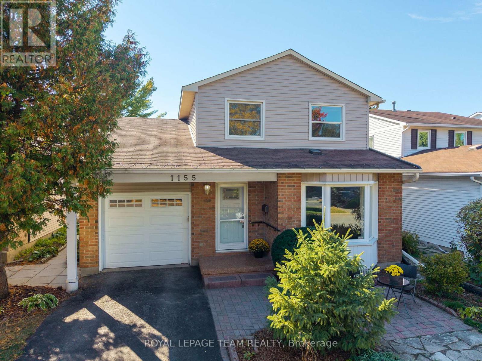 1155 Sauterne Park, Ottawa, Ontario  K1C 2H3 - Photo 2 - X12450686