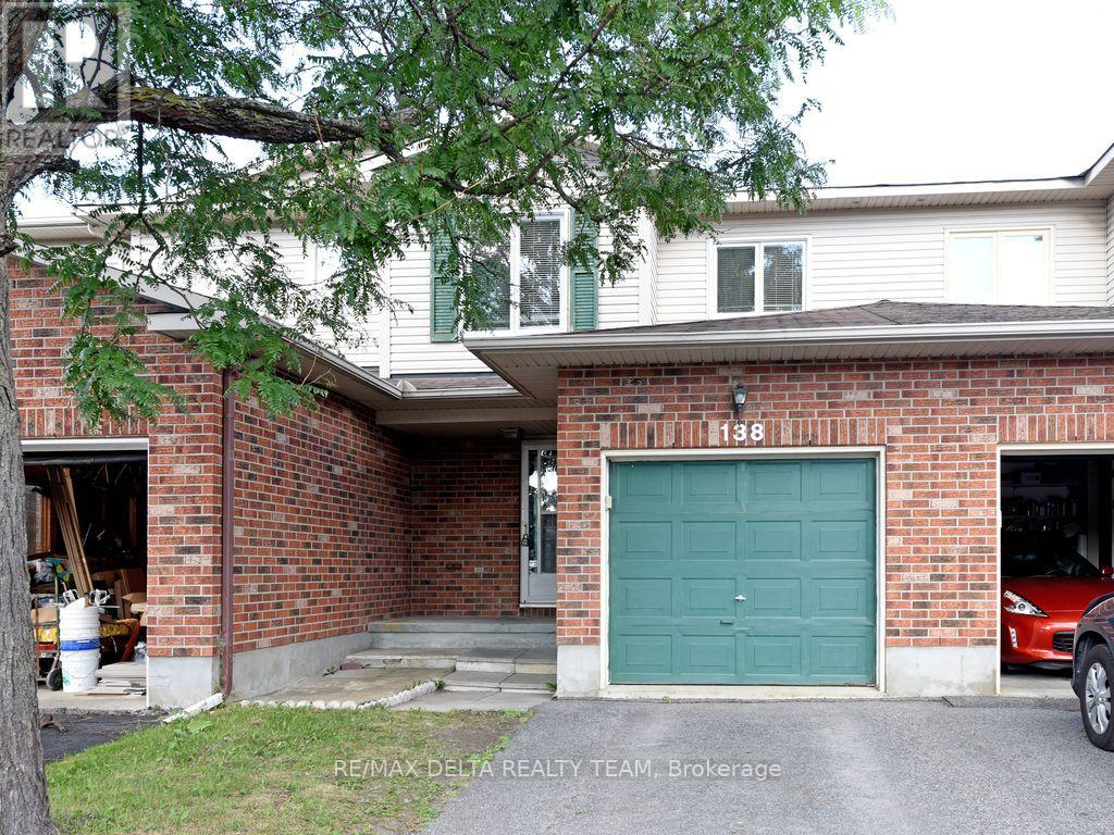 138 MONTANA WAY, Ottawa, Ontario