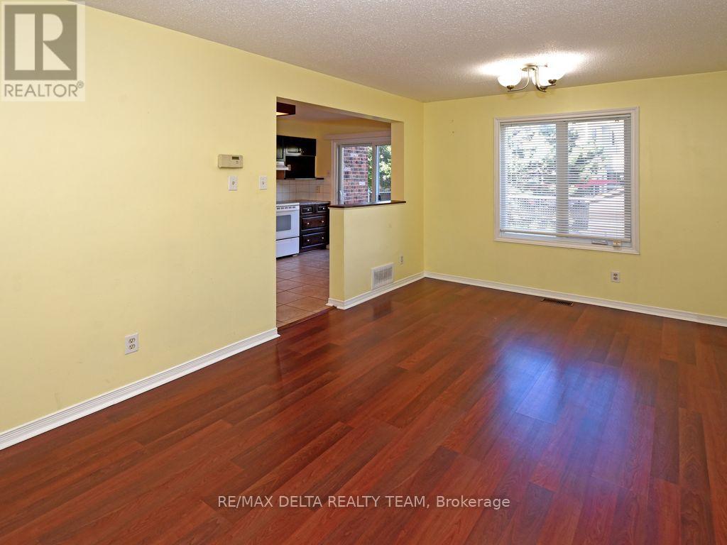 138 Montana Way, Ottawa, Ontario  K2J 4M4 - Photo 13 - X12450696