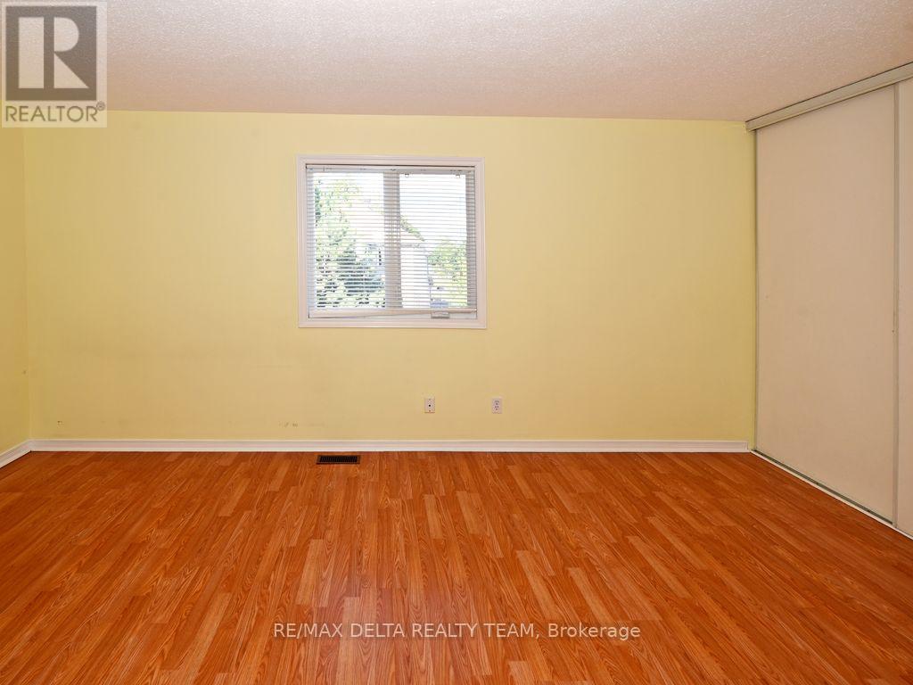 138 Montana Way, Ottawa, Ontario  K2J 4M4 - Photo 16 - X12450696
