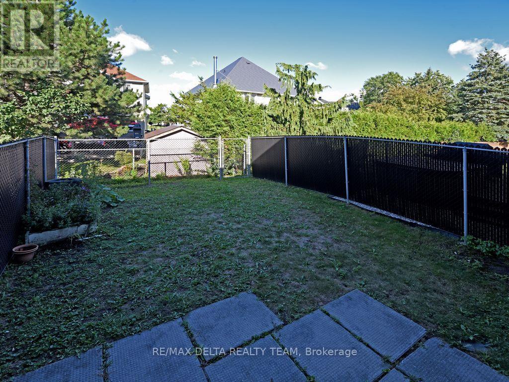 138 Montana Way, Ottawa, Ontario  K2J 4M4 - Photo 24 - X12450696