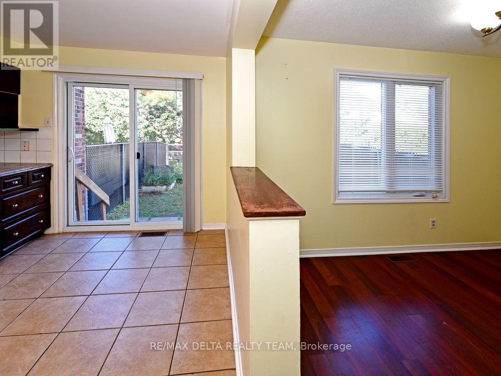 138 Montana Way, Ottawa, Ontario  K2J 4M4 - Photo 6 - X12450696