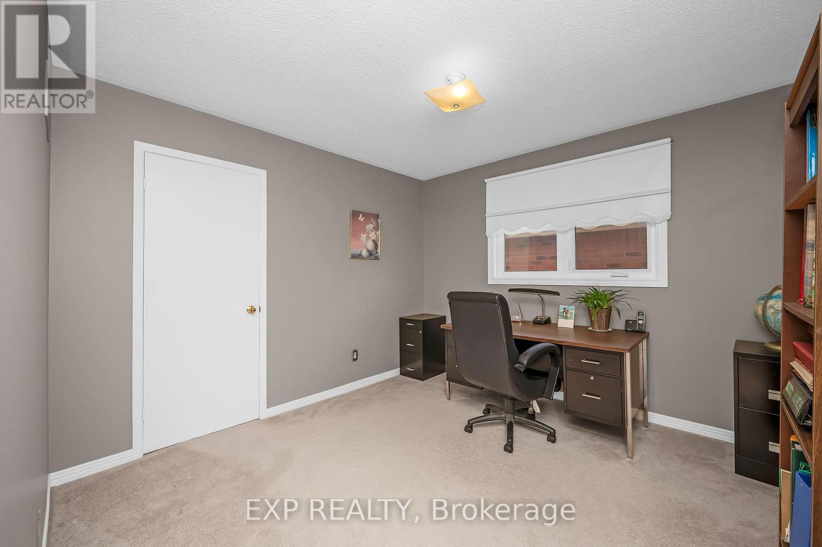 44 Wexford Road, Brampton, Ontario  L6Z 2W3 - Photo 12 - W12450634