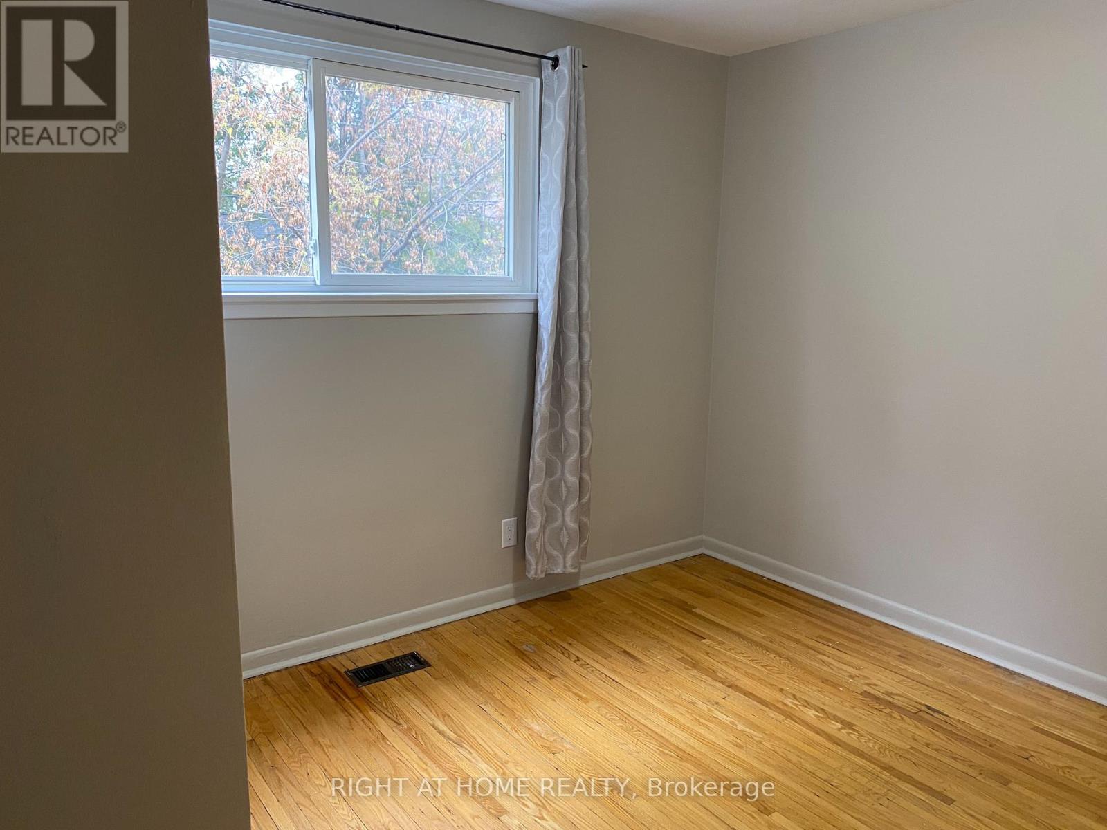 3230 The Credit Woodlands, Mississauga, Ontario  L5C 2J6 - Photo 10 - W12450637