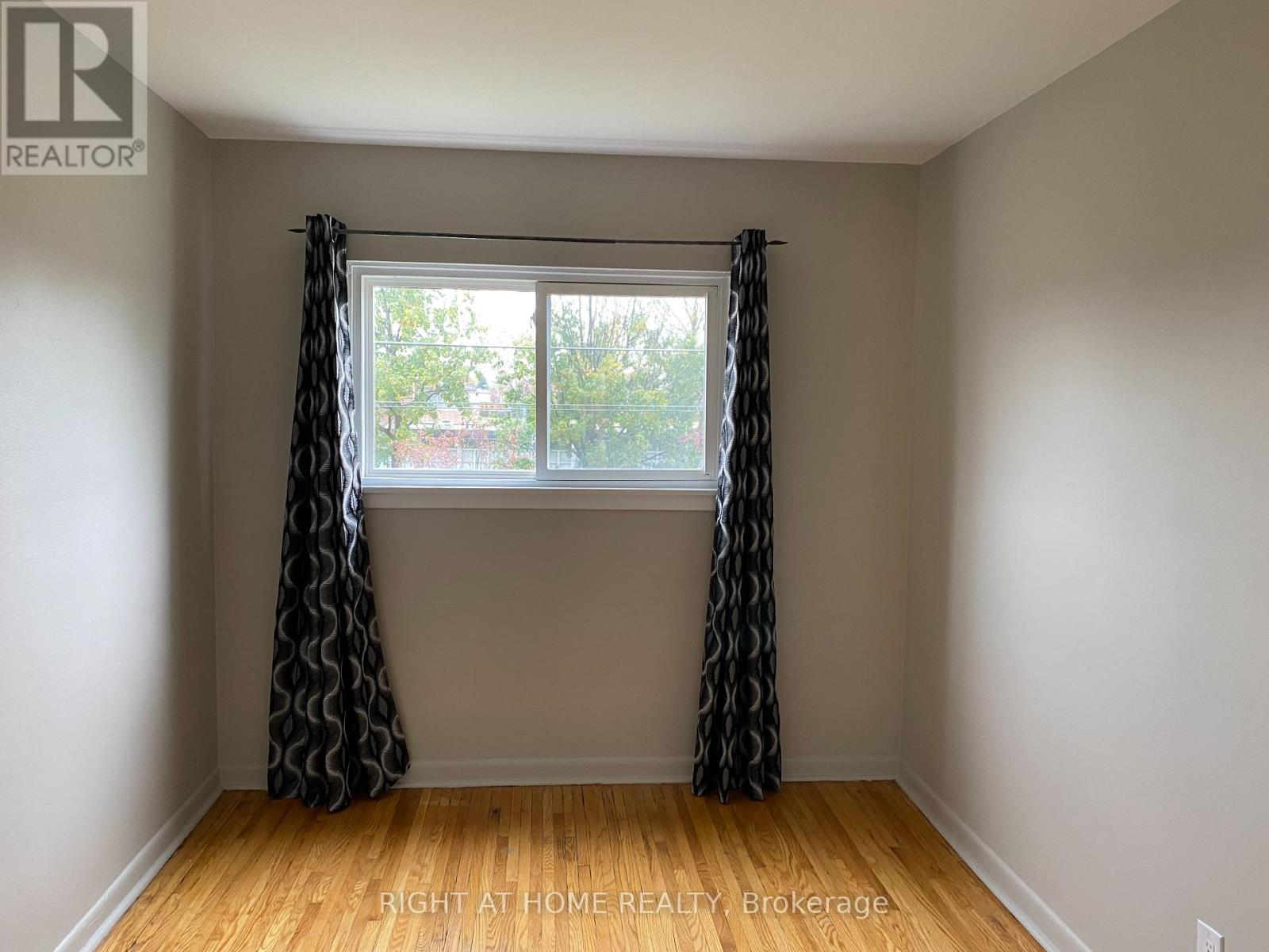 3230 The Credit Woodlands, Mississauga, Ontario  L5C 2J6 - Photo 9 - W12450637