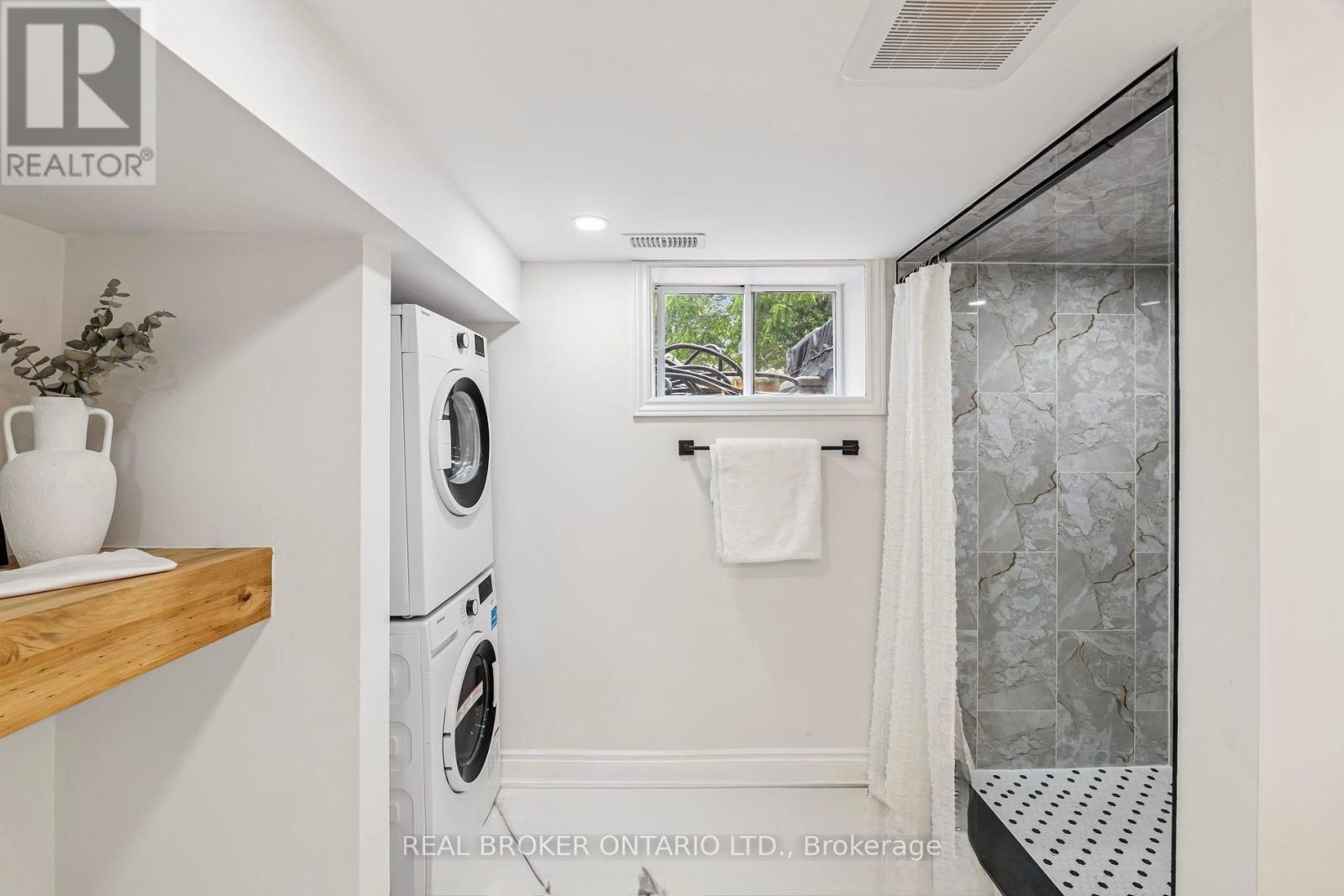 Basement - 220 Holmesdale Avenue S, Hamilton, Ontario  L8K 3M7 - Photo 4 - X12450623