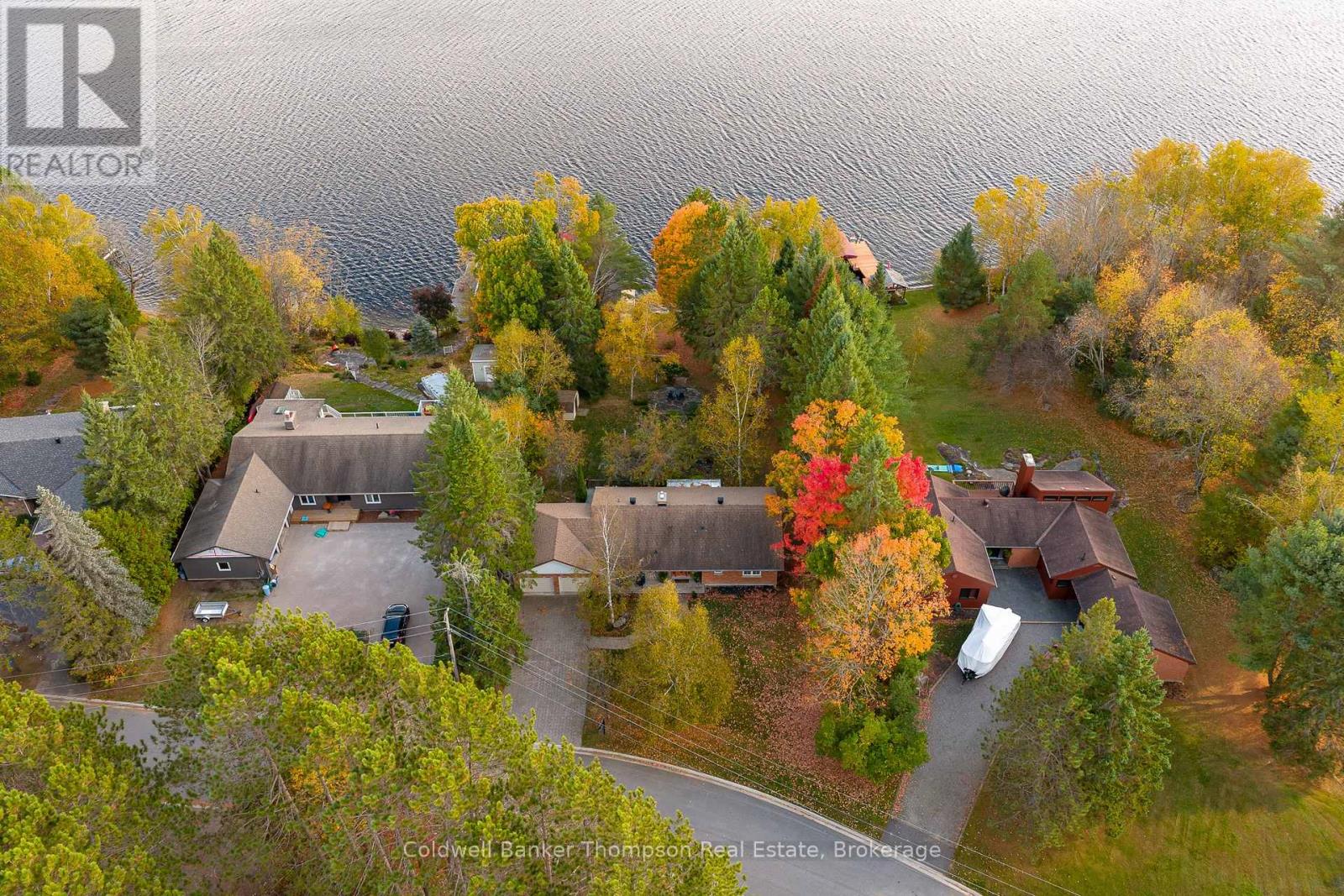 281 Echo Bay Road, Huntsville, Ontario  P1H 1R4 - Photo 2 - X12450652