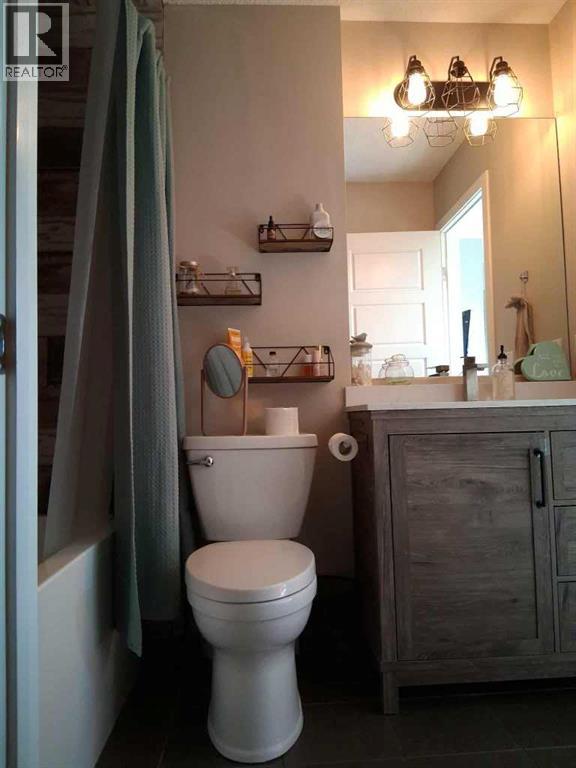 49 Fireside Bend, Cochrane, Alberta  T4C 0V6 - Photo 8 - A2262492