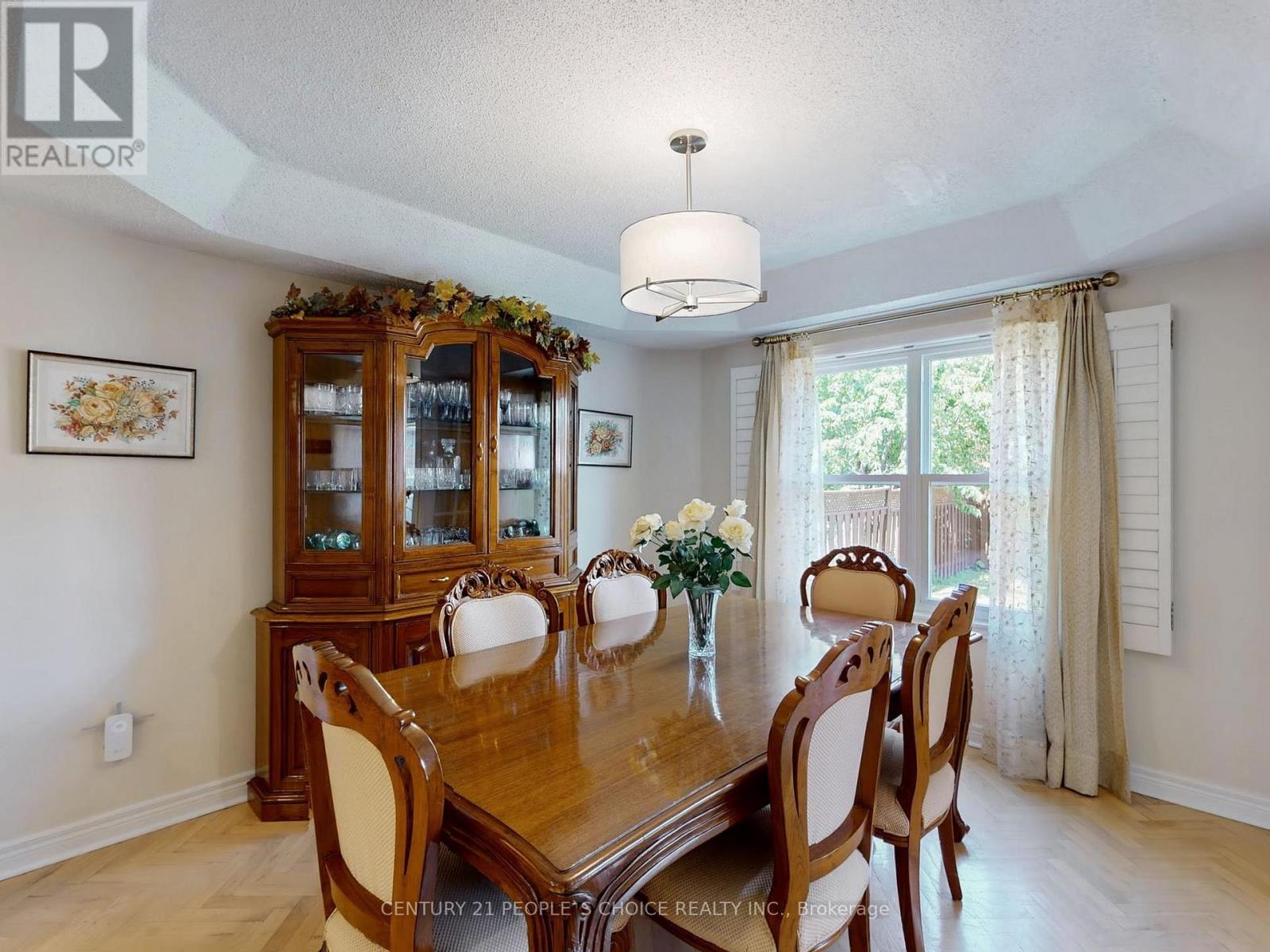 5731 Mersey Street, Mississauga, Ontario  L5V 1V7 - Photo 11 - W12449744