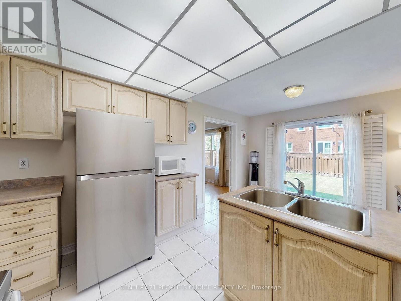 5731 Mersey Street, Mississauga, Ontario  L5V 1V7 - Photo 16 - W12449744