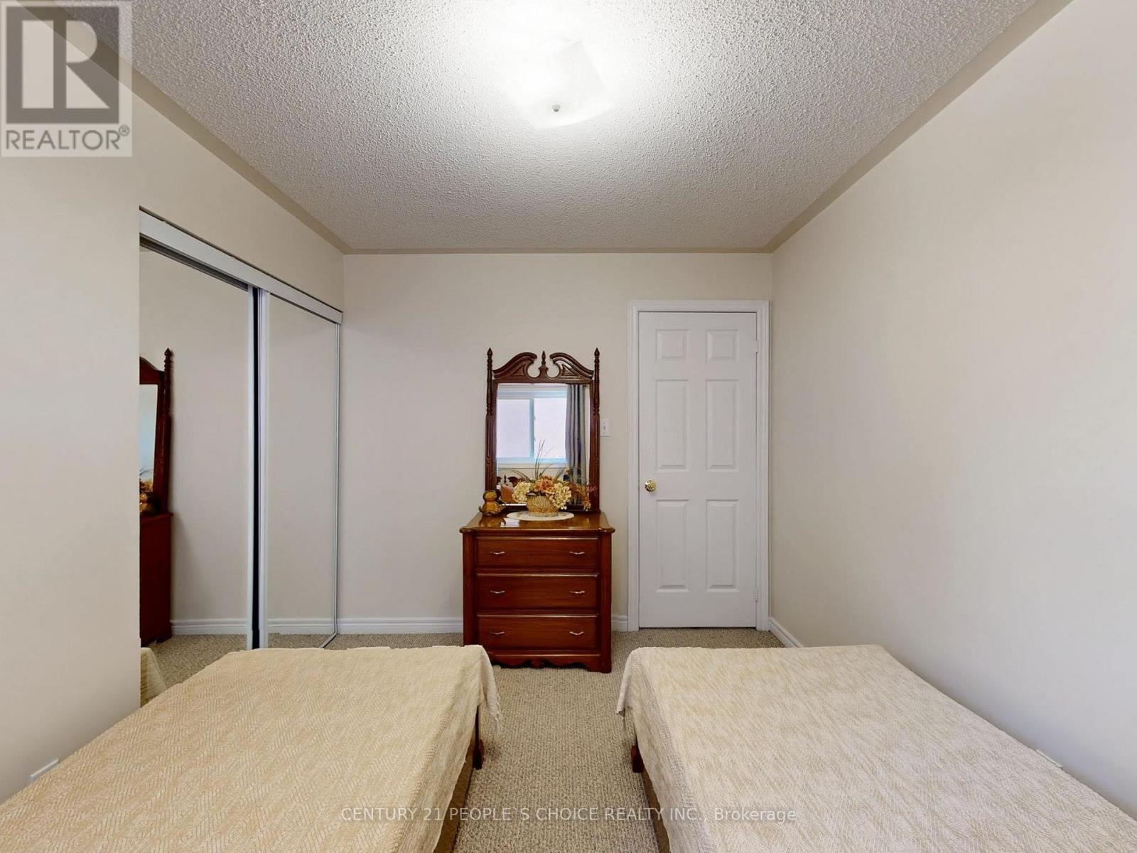 5731 Mersey Street, Mississauga, Ontario  L5V 1V7 - Photo 30 - W12449744