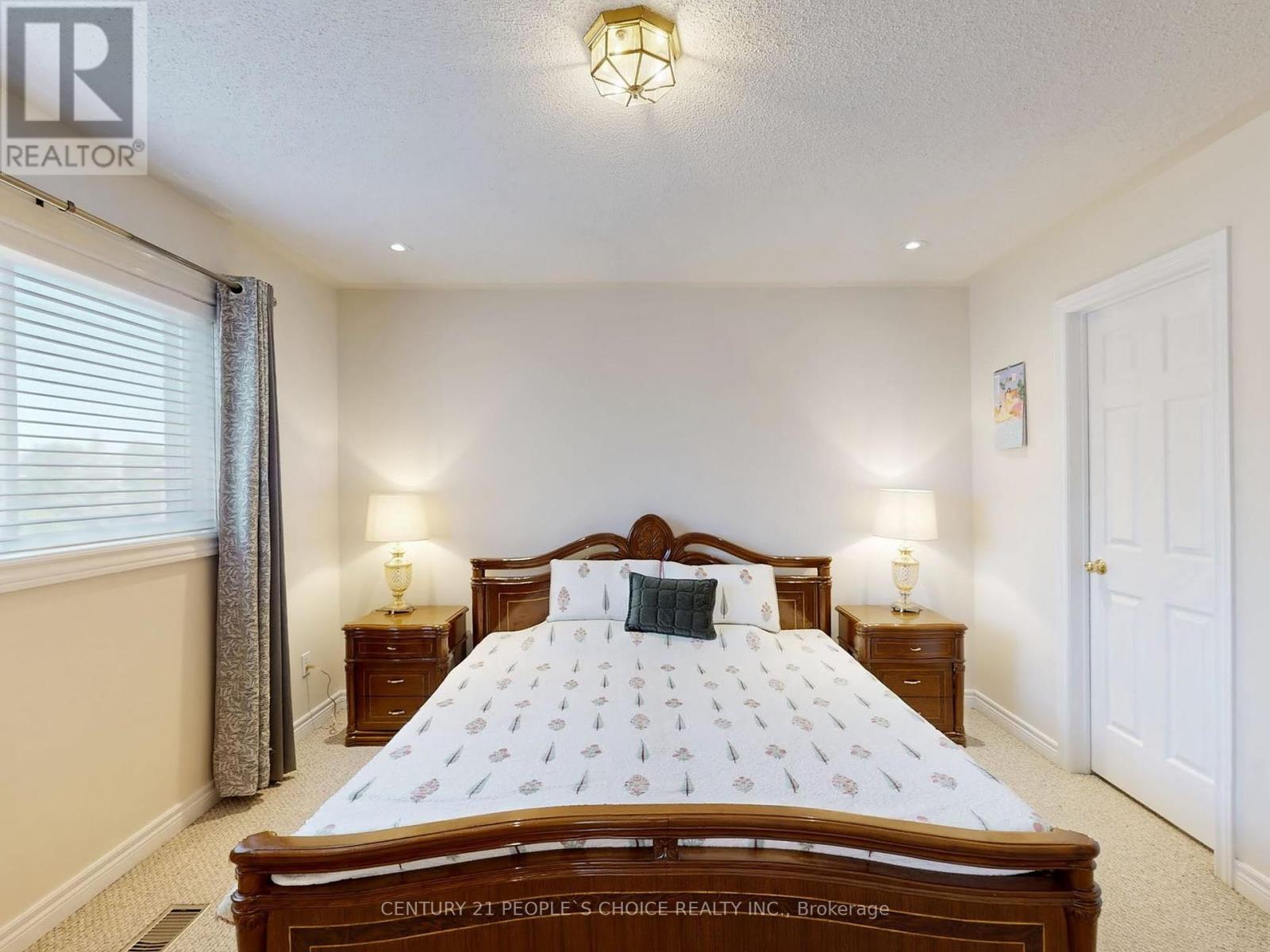5731 Mersey Street, Mississauga, Ontario  L5V 1V7 - Photo 28 - W12449744