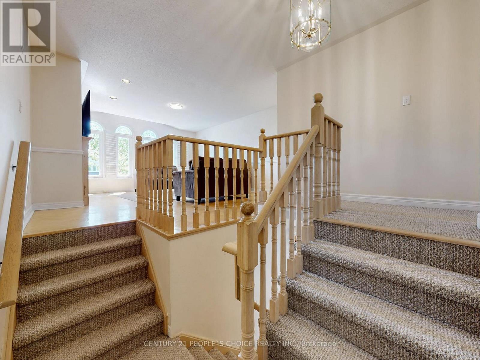5731 Mersey Street, Mississauga, Ontario  L5V 1V7 - Photo 19 - W12449744