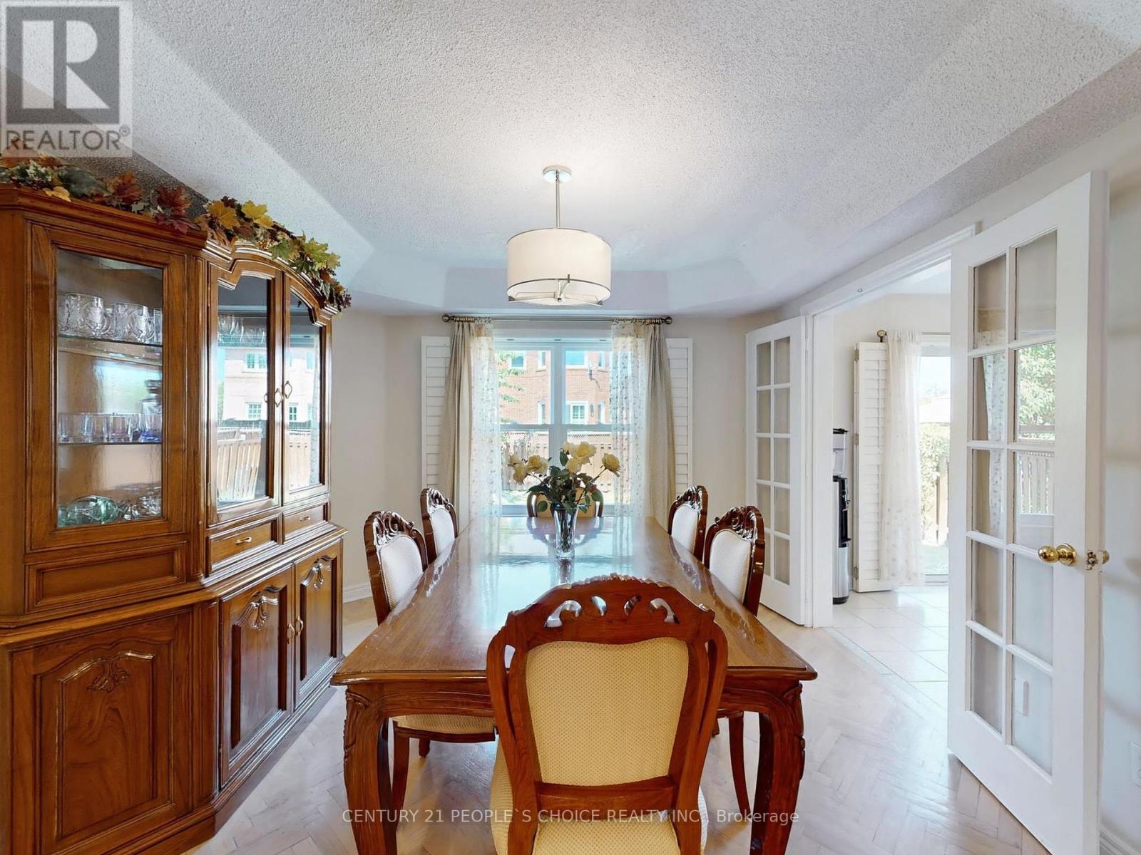 5731 Mersey Street, Mississauga, Ontario  L5V 1V7 - Photo 21 - W12449744