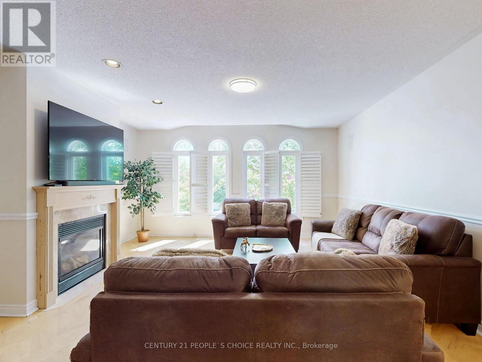 5731 Mersey Street, Mississauga, Ontario  L5V 1V7 - Photo 22 - W12449744