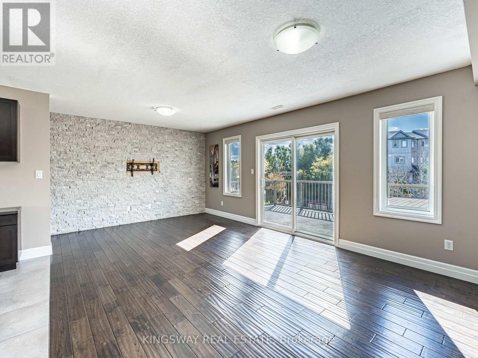 15 - 275 Old Huron Road E, Kitchener, Ontario  N2R 1P9 - Photo 20 - X12405205