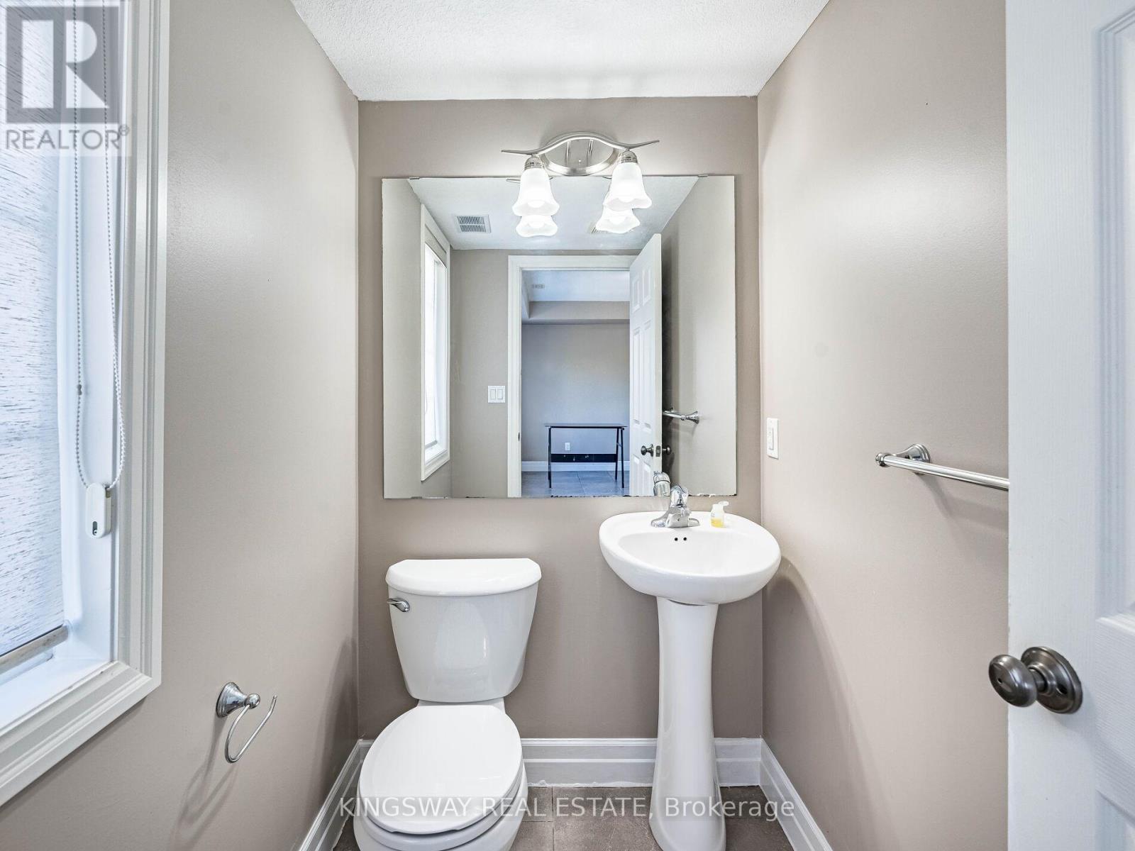 15 - 275 Old Huron Road E, Kitchener, Ontario  N2R 1P9 - Photo 24 - X12405205
