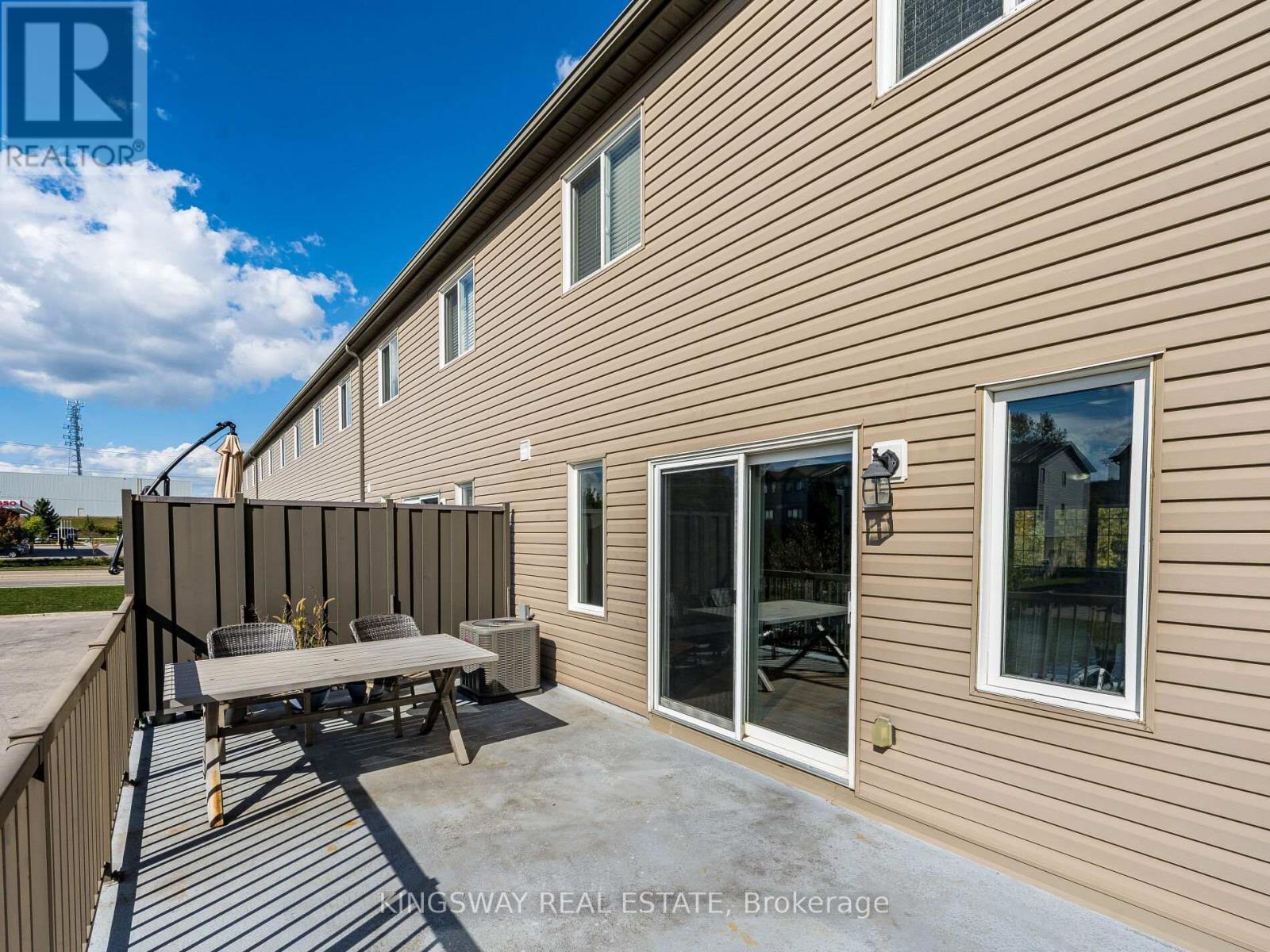15 - 275 Old Huron Road E, Kitchener, Ontario  N2R 1P9 - Photo 44 - X12405205