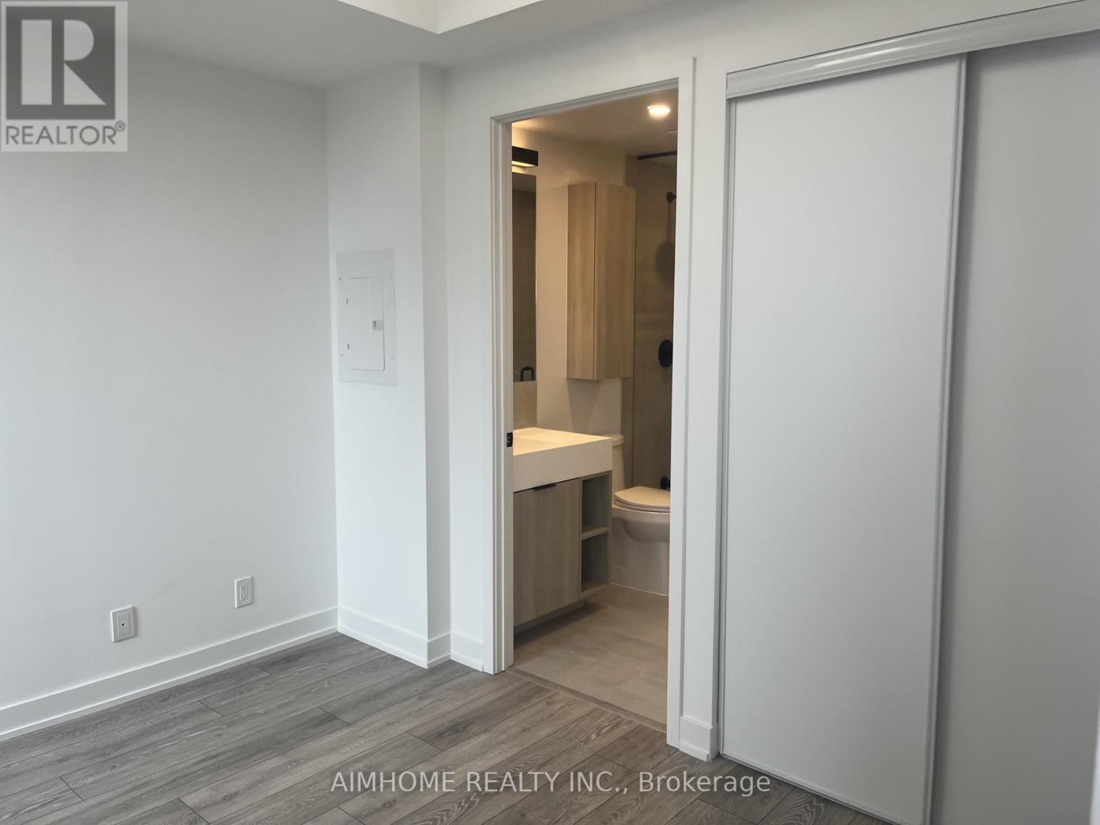 1721 - 108 Peter Street, Toronto, Ontario  M5V 0W2 - Photo 12 - C12450650