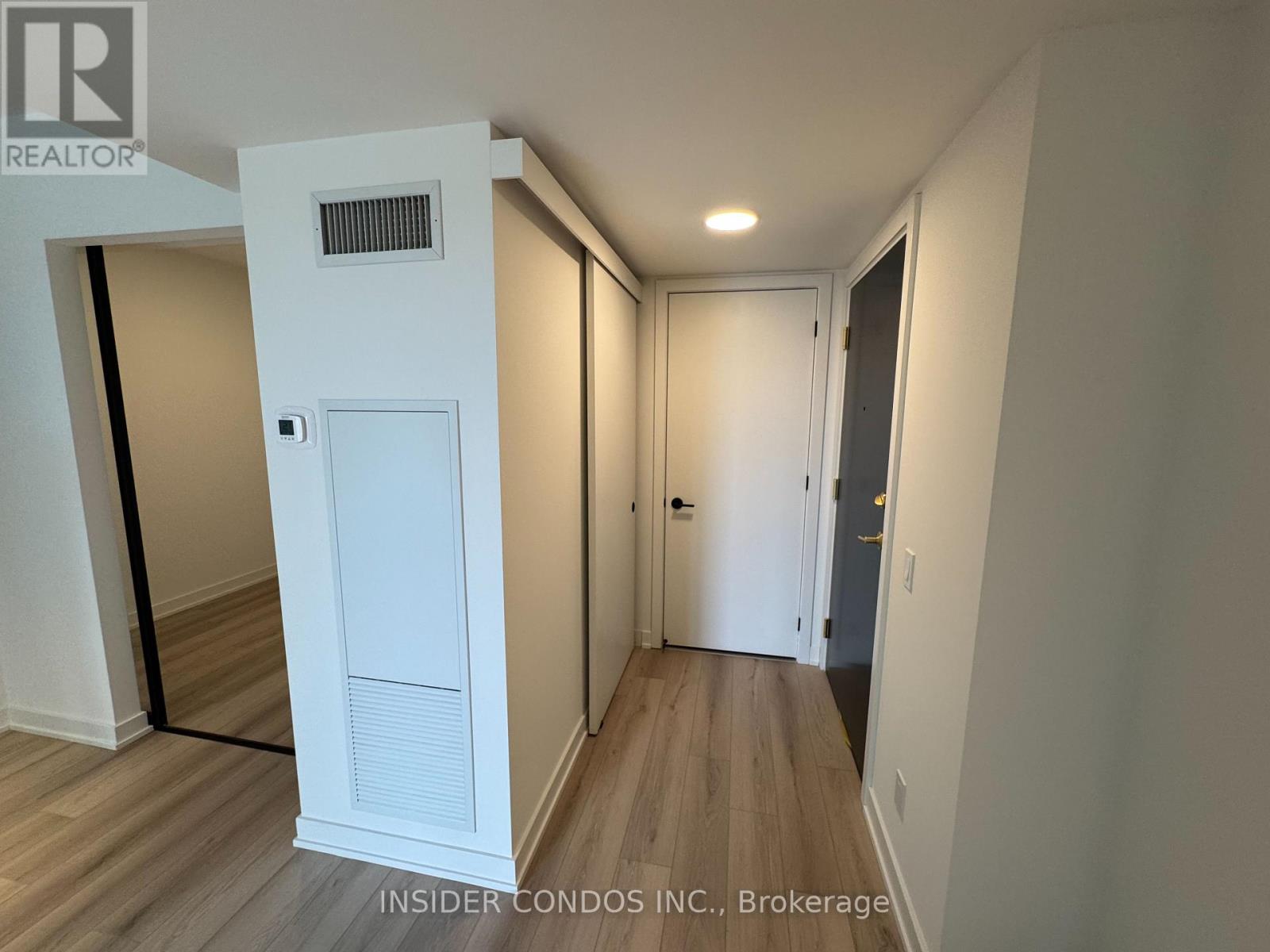 602 - 5 Lakeview Avenue, Toronto, Ontario  M6J 0H3 - Photo 2 - C12450681