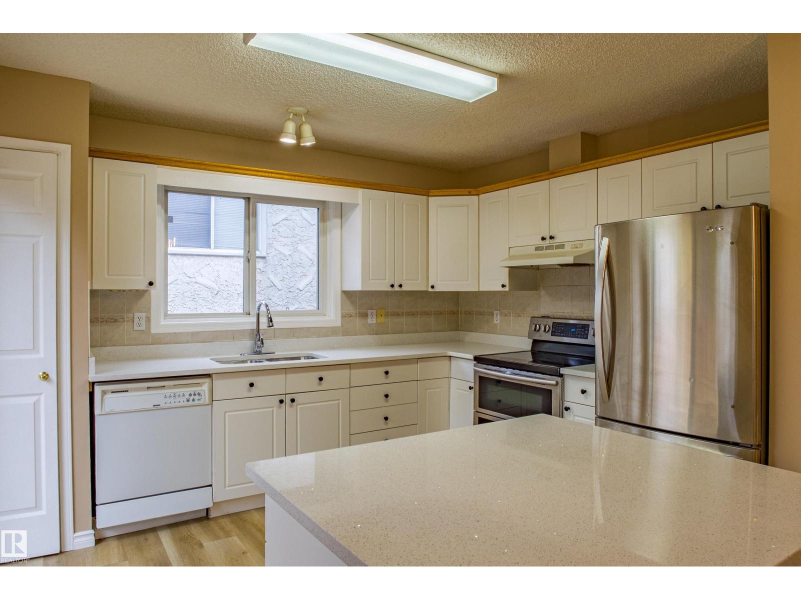 3835 47 St Nw Nw, Edmonton, Alberta  T6L 5B3 - Photo 17 - E4461220