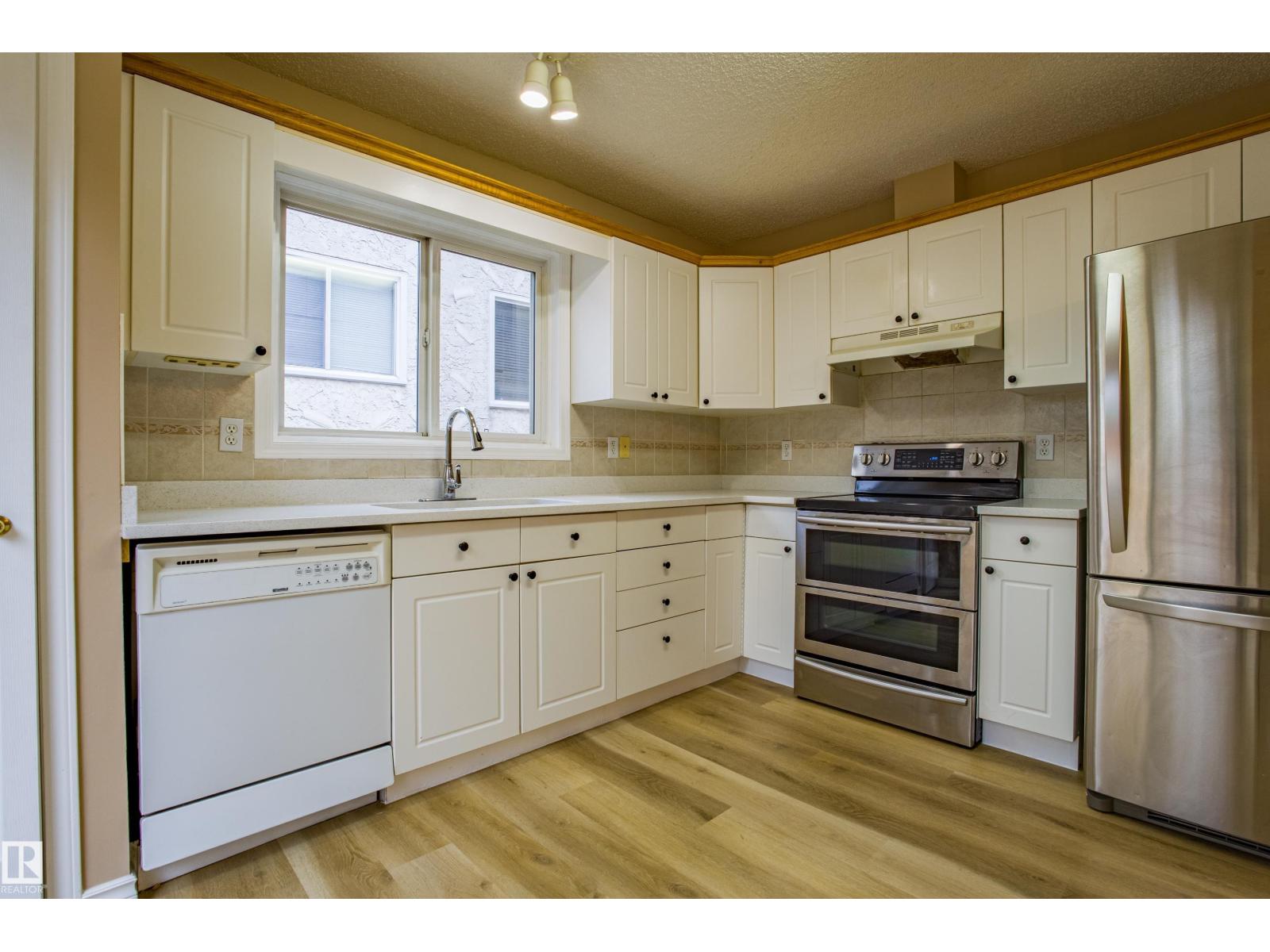 3835 47 St Nw Nw, Edmonton, Alberta  T6L 5B3 - Photo 19 - E4461220