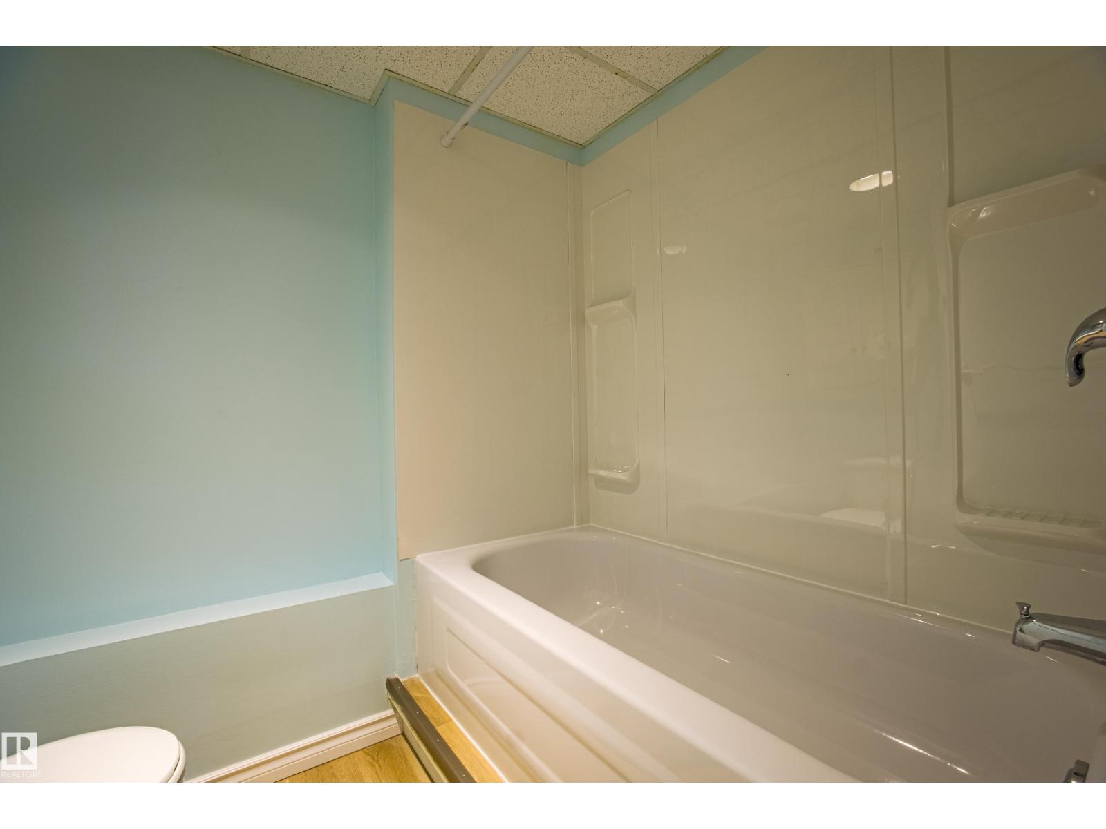 3835 47 St Nw Nw, Edmonton, Alberta  T6L 5B3 - Photo 45 - E4461220