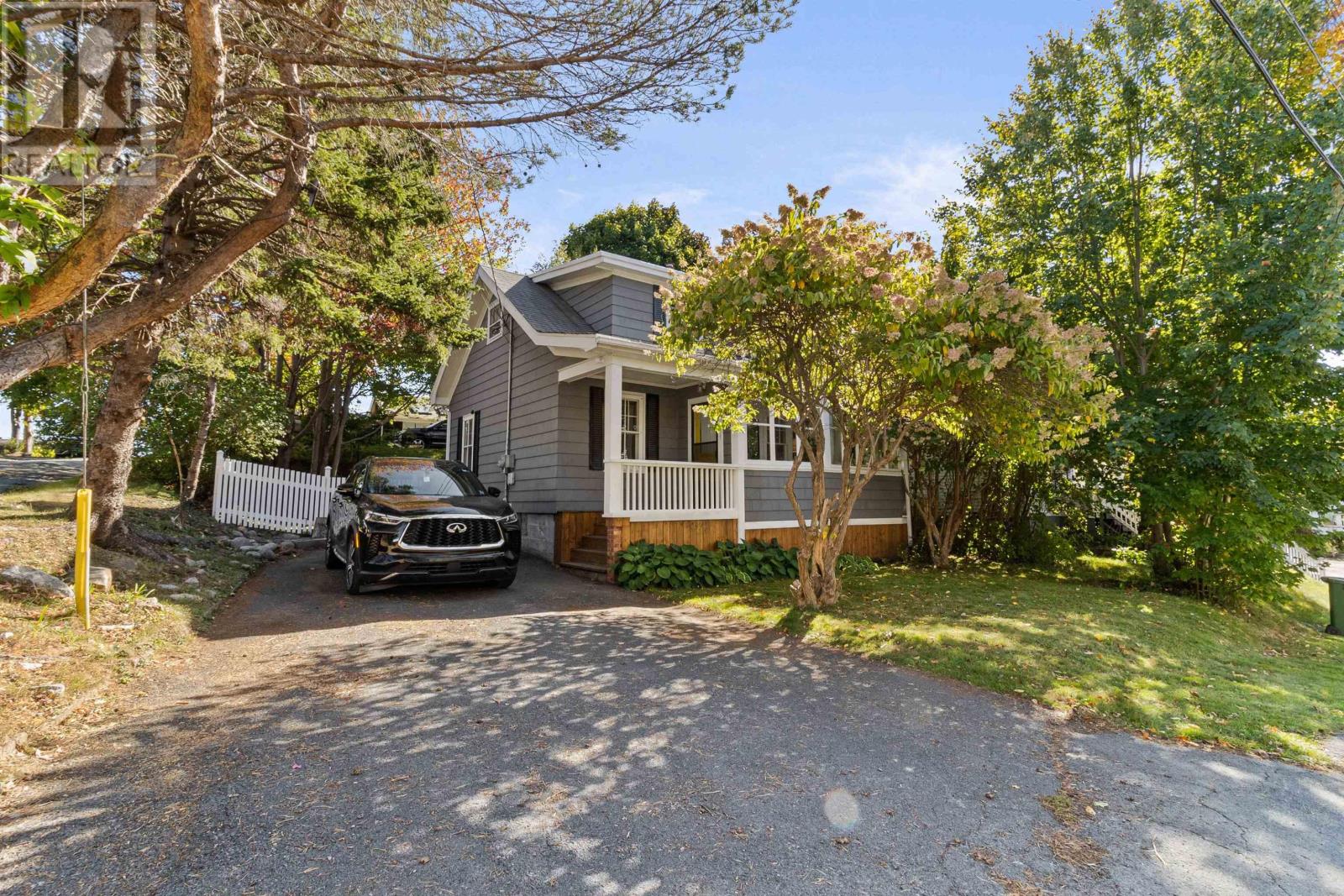 17 Balcomes Drive, Halifax, Nova Scotia  B3N 1H9 - Photo 1 - 202525332