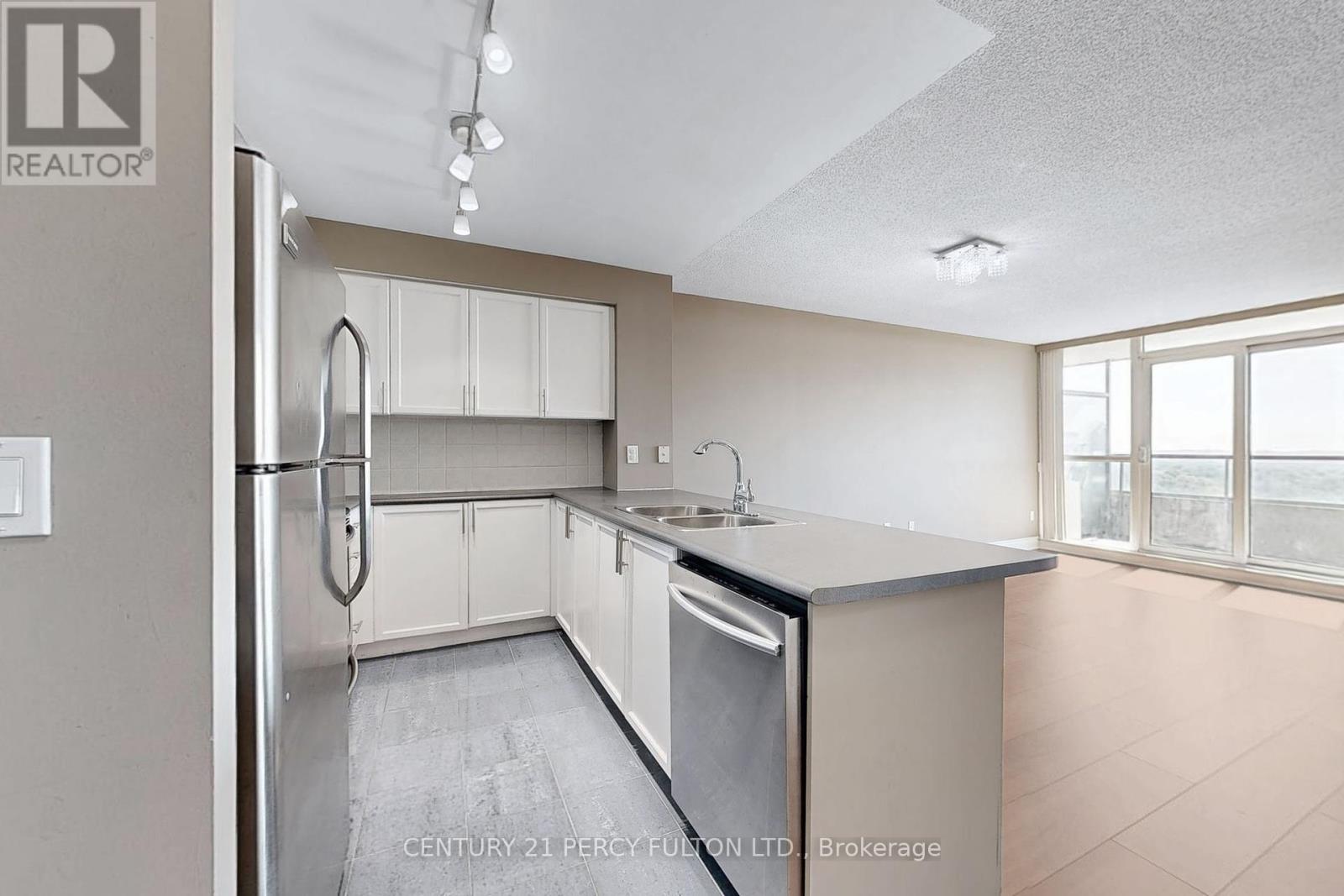 1910 - 50 Brian Harrison Way, Toronto, Ontario  M1P 5J4 - Photo 15 - E12450661