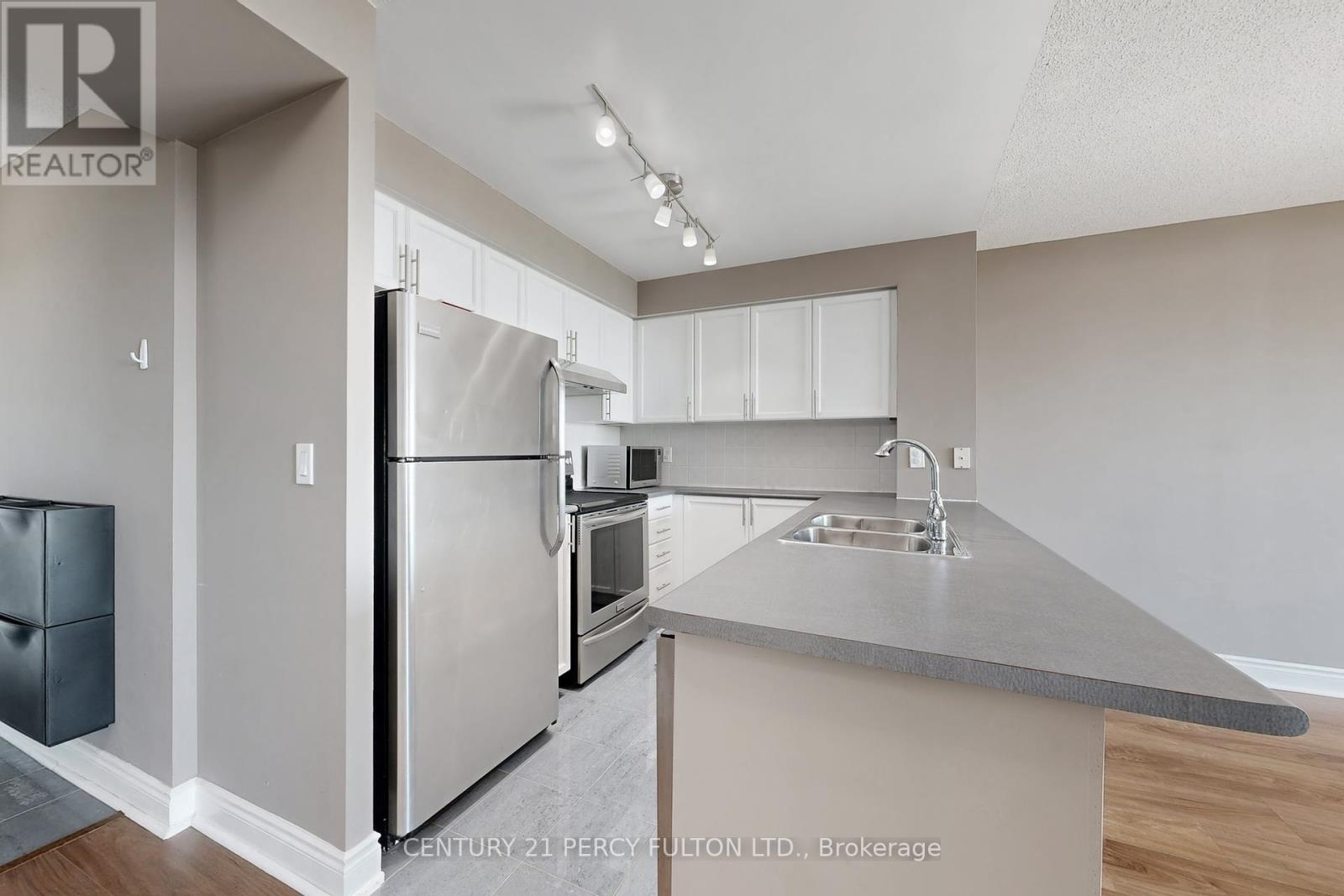 1910 - 50 Brian Harrison Way, Toronto, Ontario  M1P 5J4 - Photo 17 - E12450661