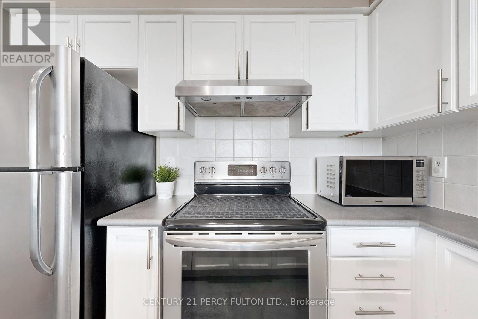 1910 - 50 Brian Harrison Way, Toronto, Ontario  M1P 5J4 - Photo 19 - E12450661