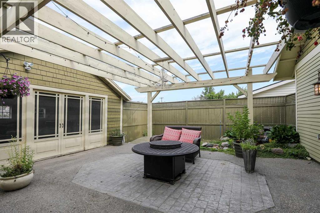 72 Broadway  S, Raymond, Alberta  T0K 2S0 - Photo 3 - A2245424