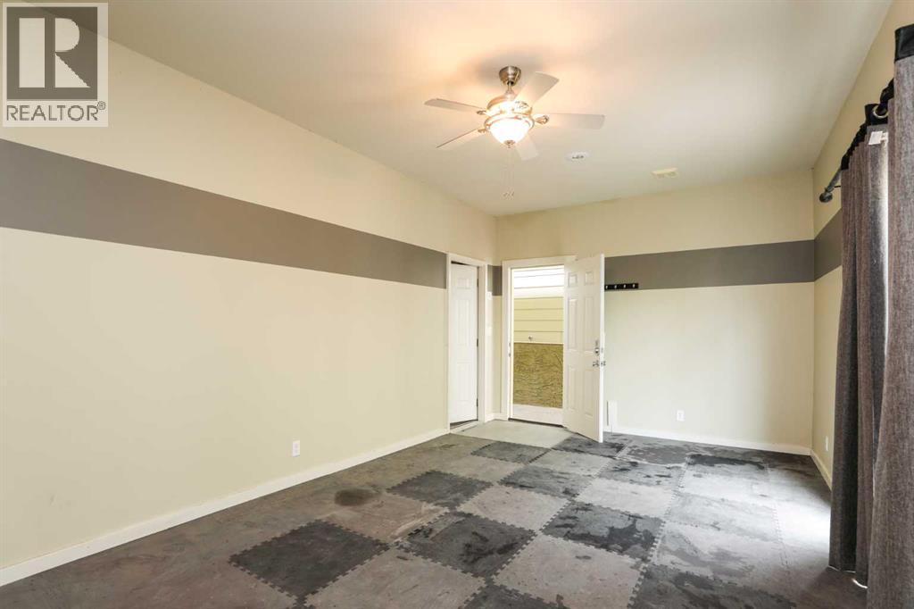 72 Broadway  S, Raymond, Alberta  T0K 2S0 - Photo 41 - A2245424