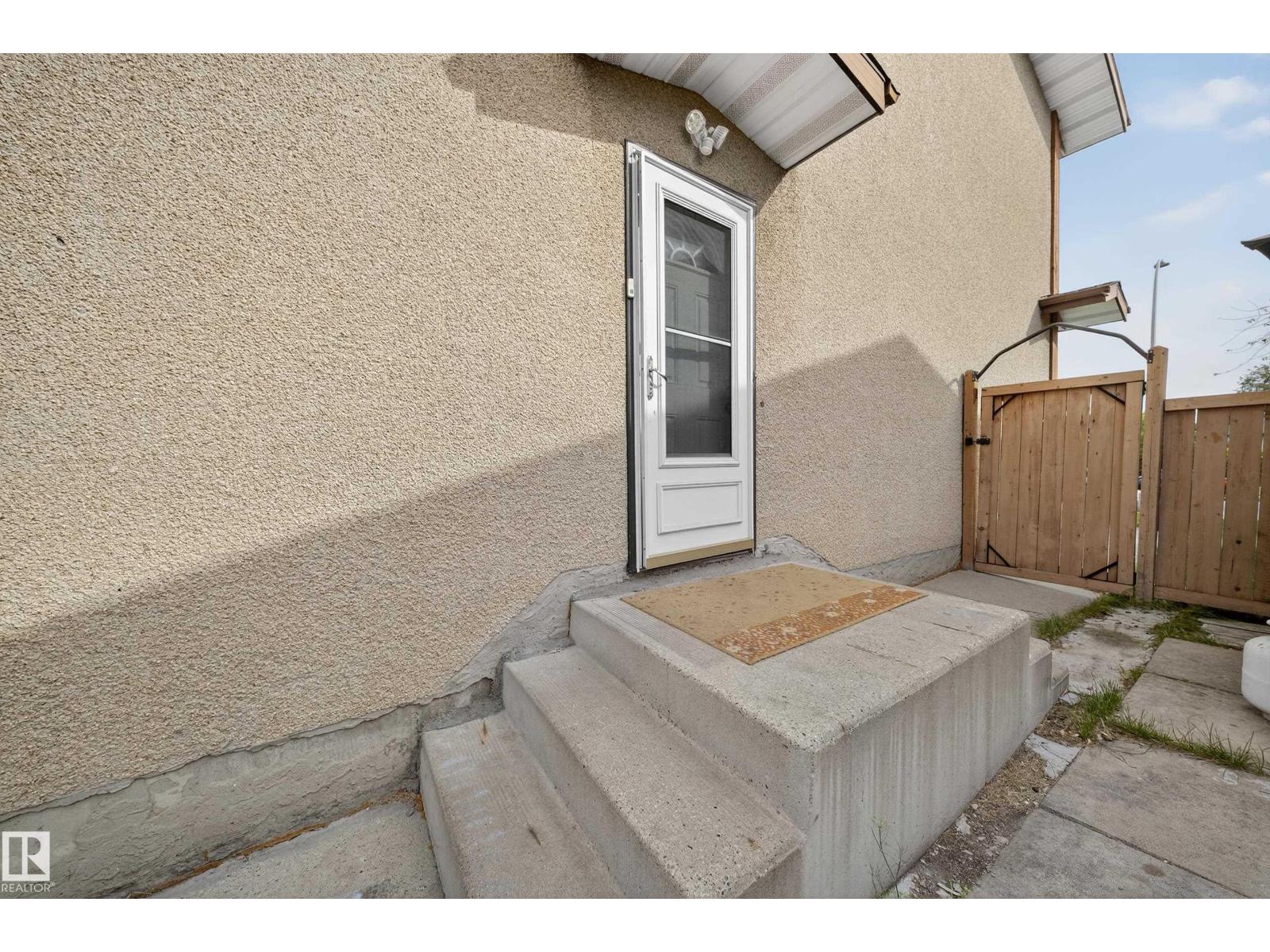 1553 Lakewood Rd W Nw, Edmonton, Alberta  T6K 2V7 - Photo 23 - E4461159