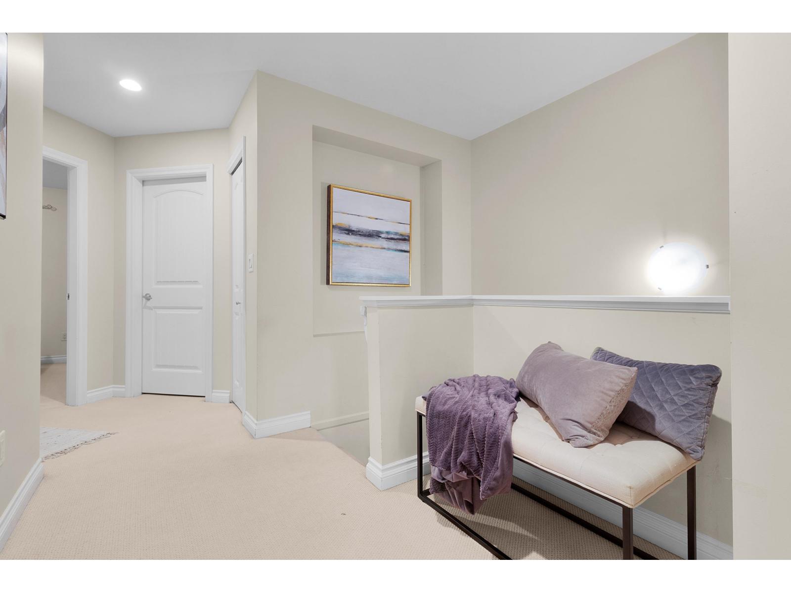 18043 70 Avenue, Surrey, British Columbia  V3S 6X3 - Photo 11 - R3053310