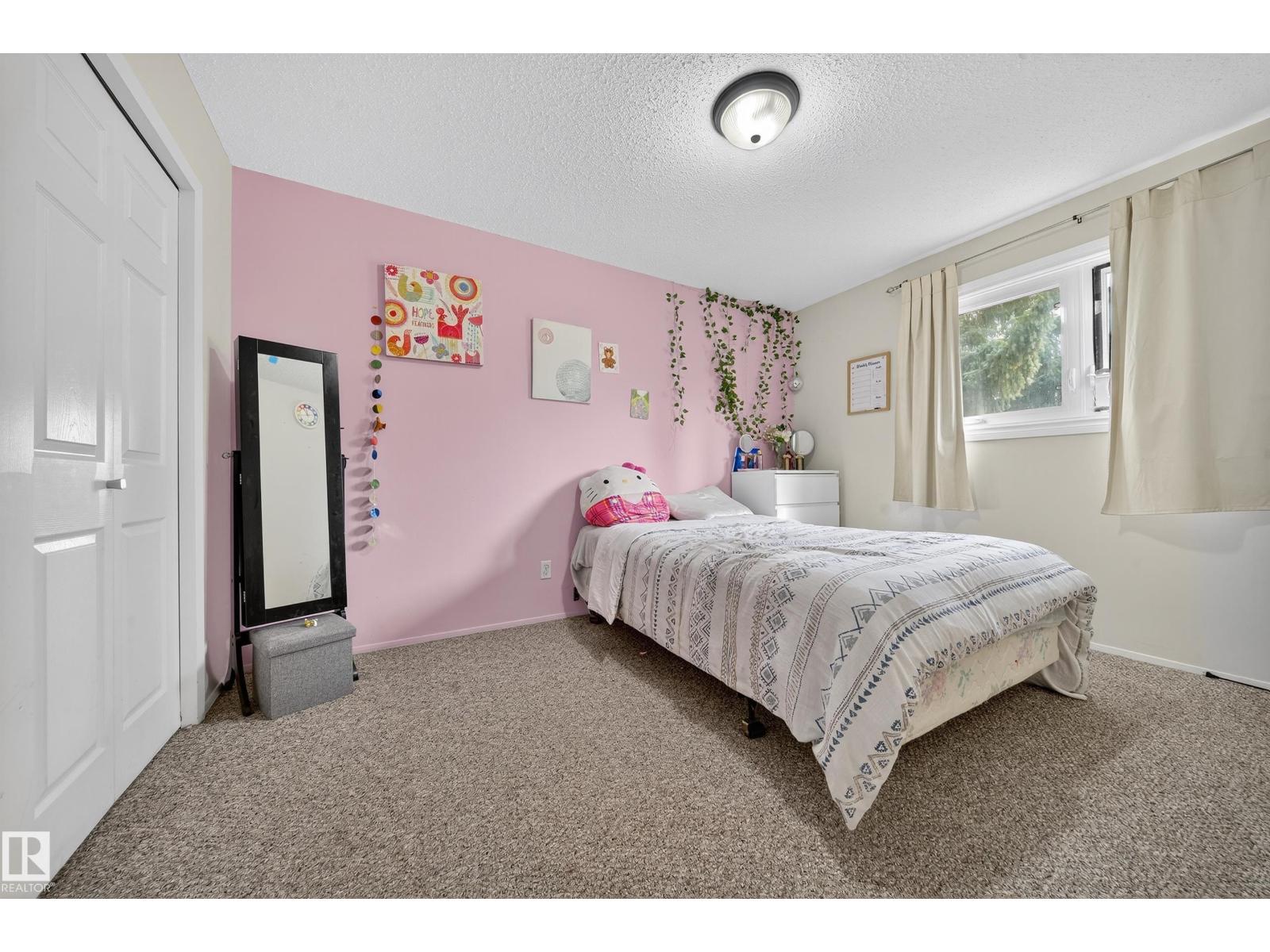 1553 Lakewood Rd W Nw, Edmonton, Alberta  T6K 2V7 - Photo 13 - E4461159