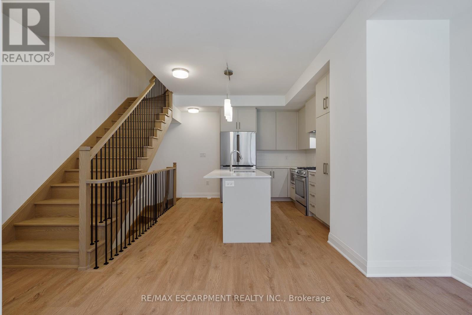 30 Burleigh Mews, Vaughan, Ontario  L4J 0M1 - Photo 18 - N12448303