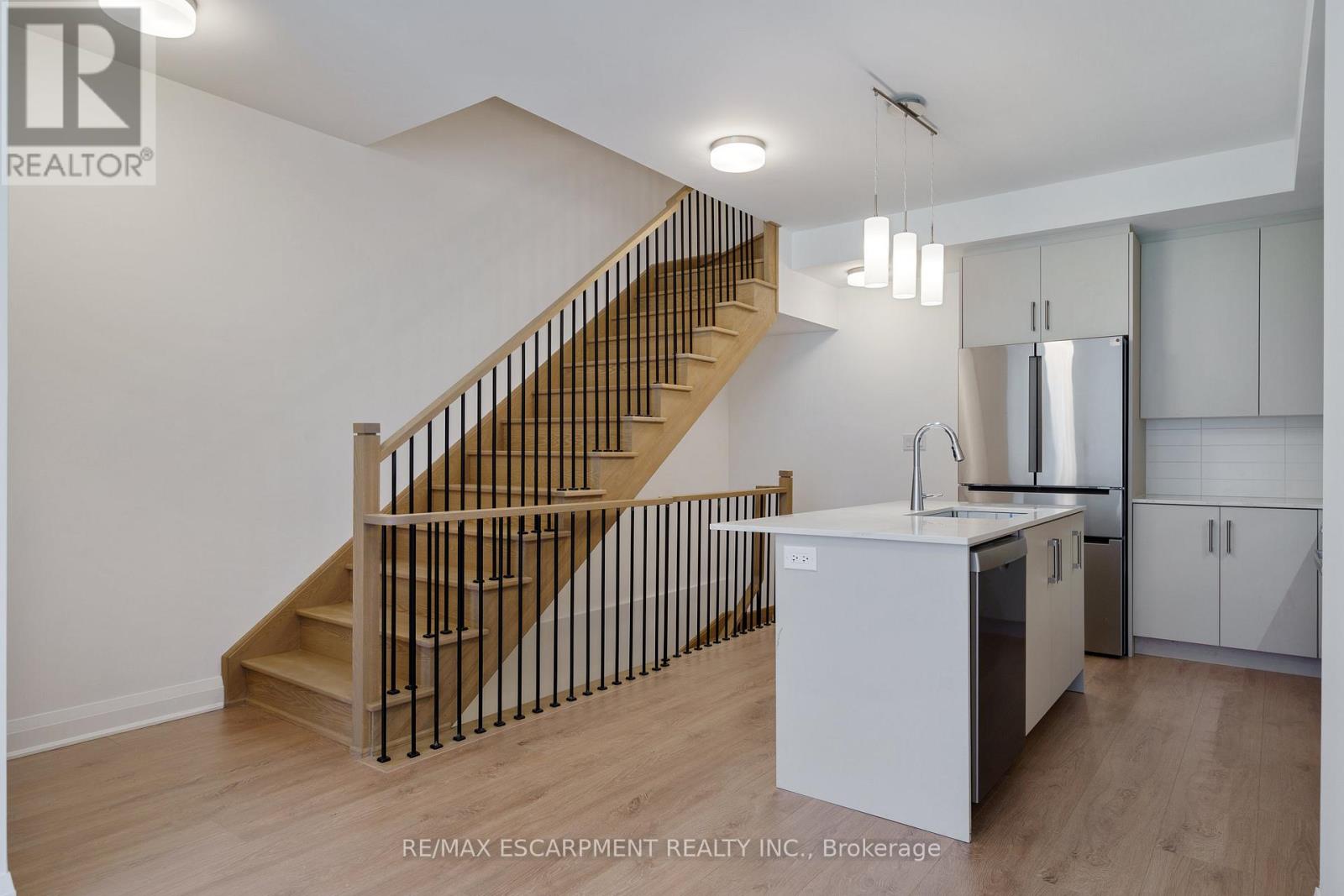 30 Burleigh Mews, Vaughan, Ontario  L4J 0M1 - Photo 19 - N12448303