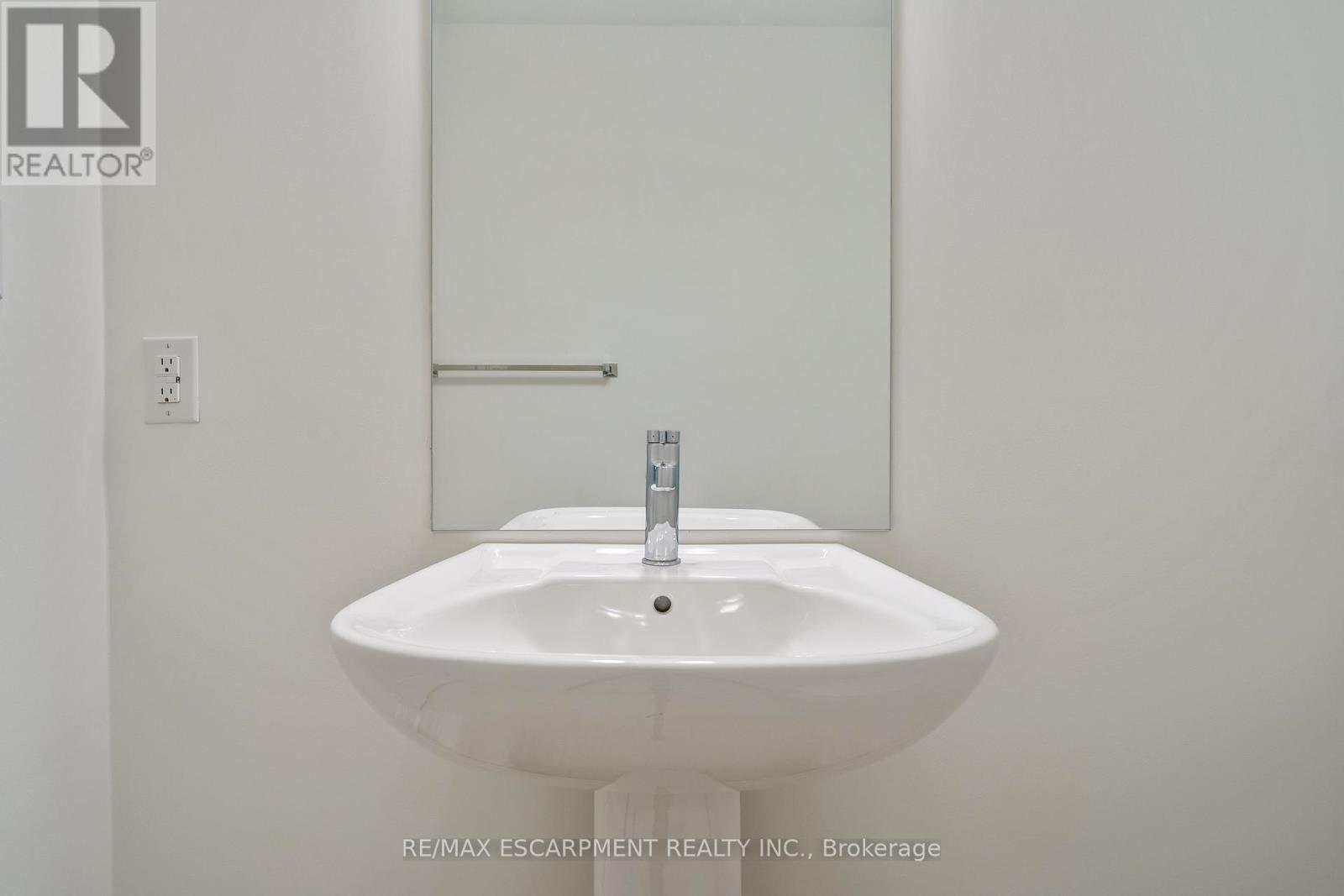 30 Burleigh Mews, Vaughan, Ontario  L4J 0M1 - Photo 22 - N12448303