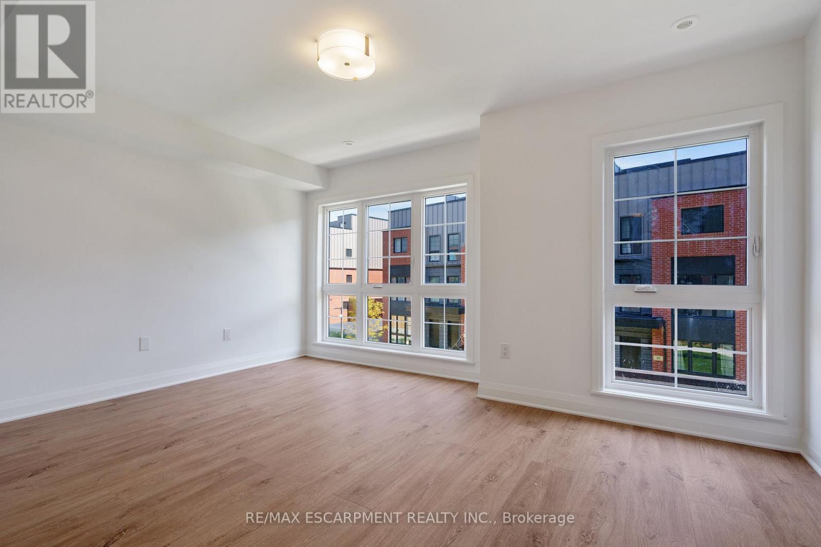 30 Burleigh Mews, Vaughan, Ontario  L4J 0M1 - Photo 24 - N12448303