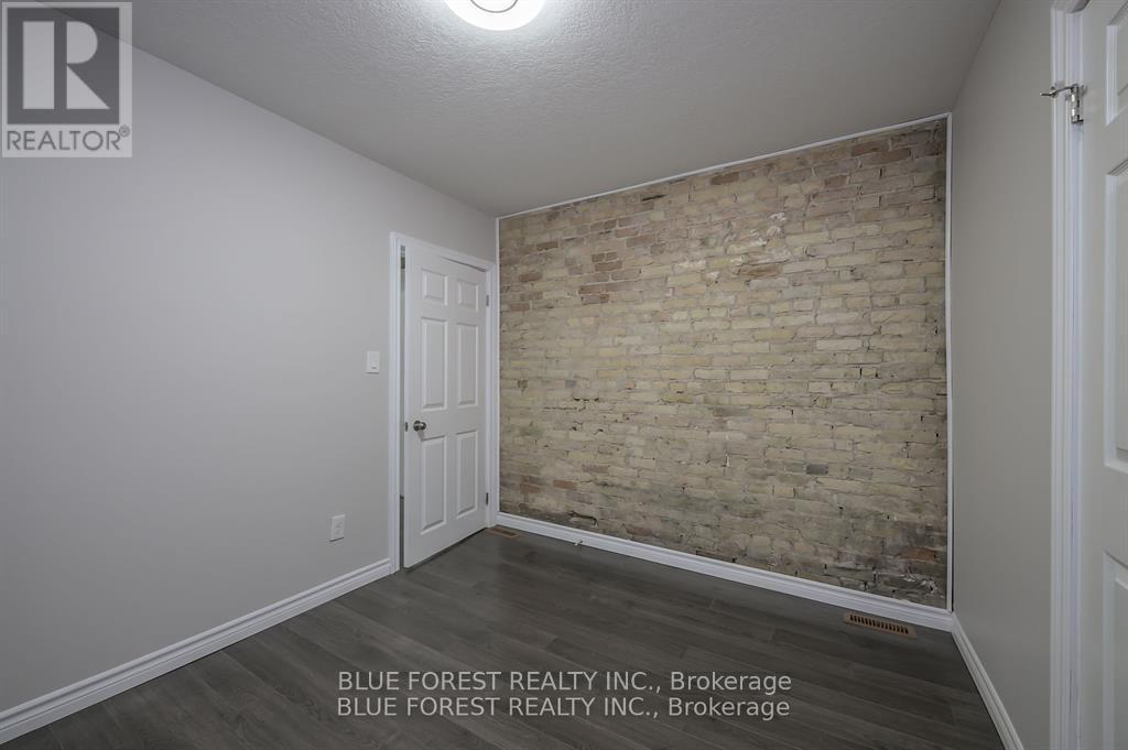 175 Sydenham Street, London East, Ontario  N6A 1W2 - Photo 11 - X12450720