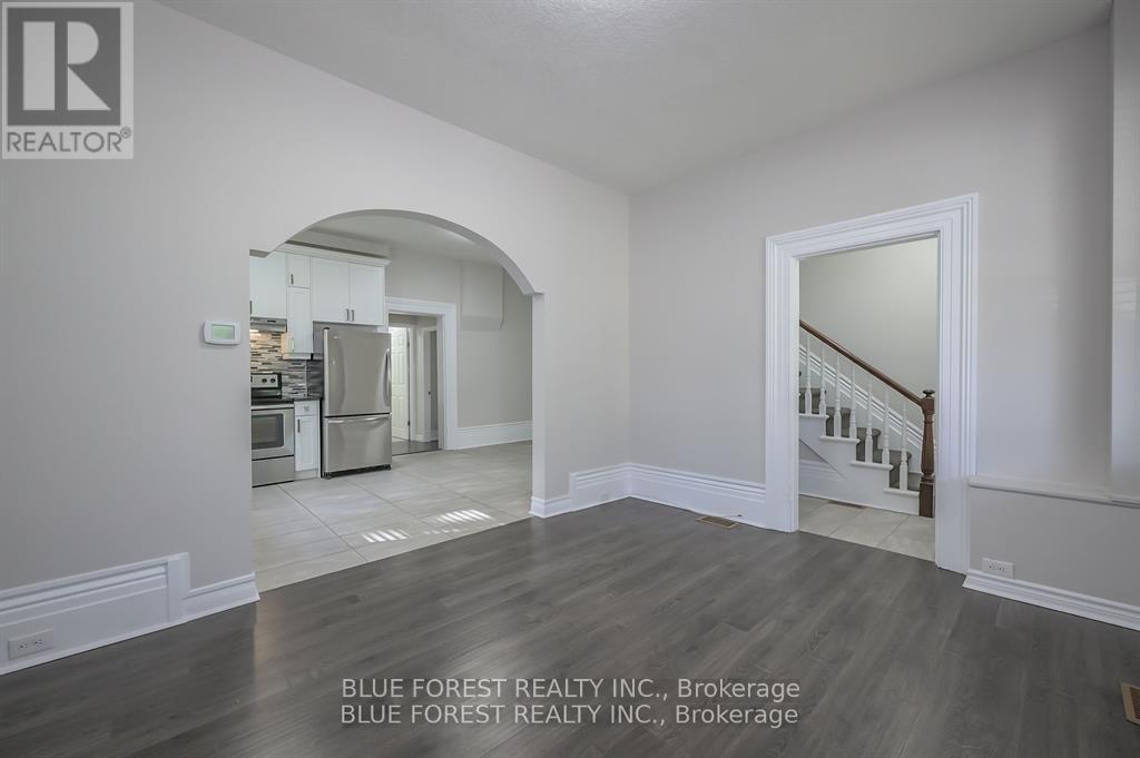 175 Sydenham Street, London East, Ontario  N6A 1W2 - Photo 8 - X12450720
