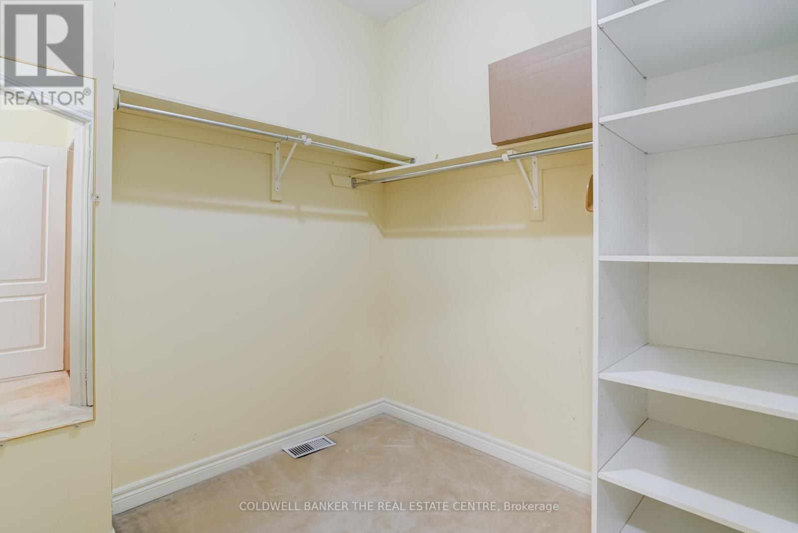 206 Shaftsbury Avenue, Richmond Hill, Ontario  L4C 0E8 - Photo 25 - N12450668