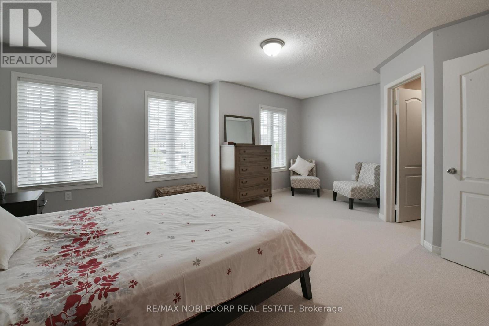 54 Long Street, Bradford West Gwillimbury, Ontario  L3Z 2A4 - Photo 20 - N12450670