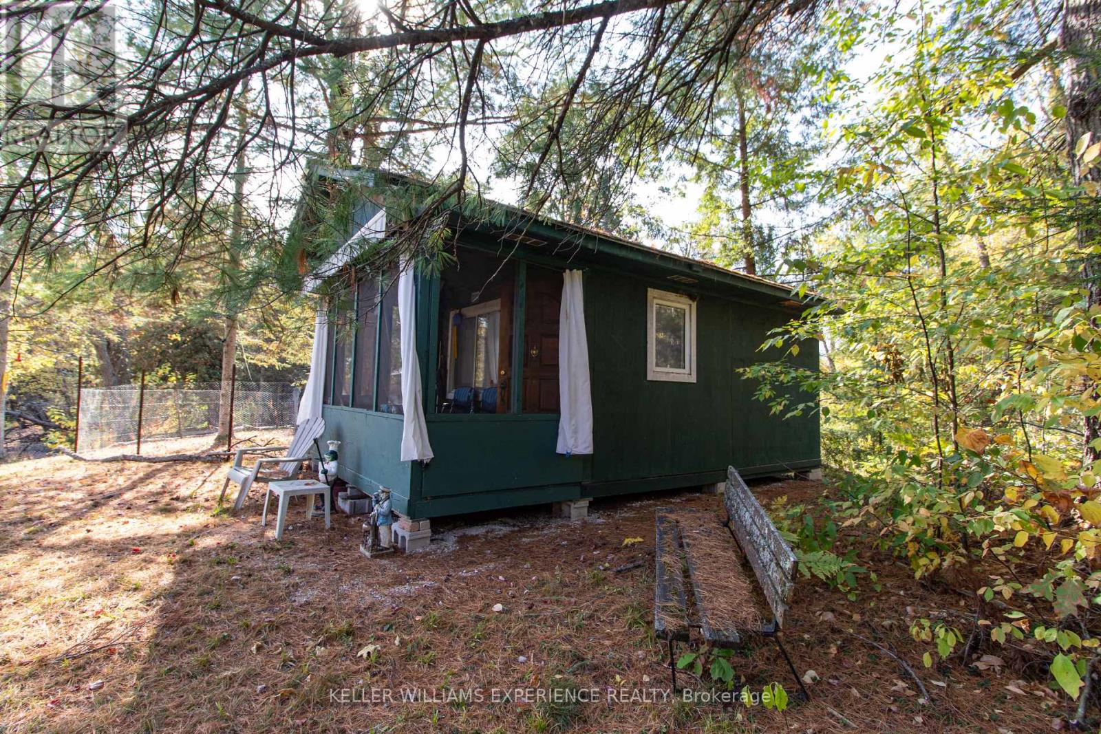 6519 Pioneer Village Lane, Ramara, Ontario  L0K 1W0 - Photo 21 - S12450646