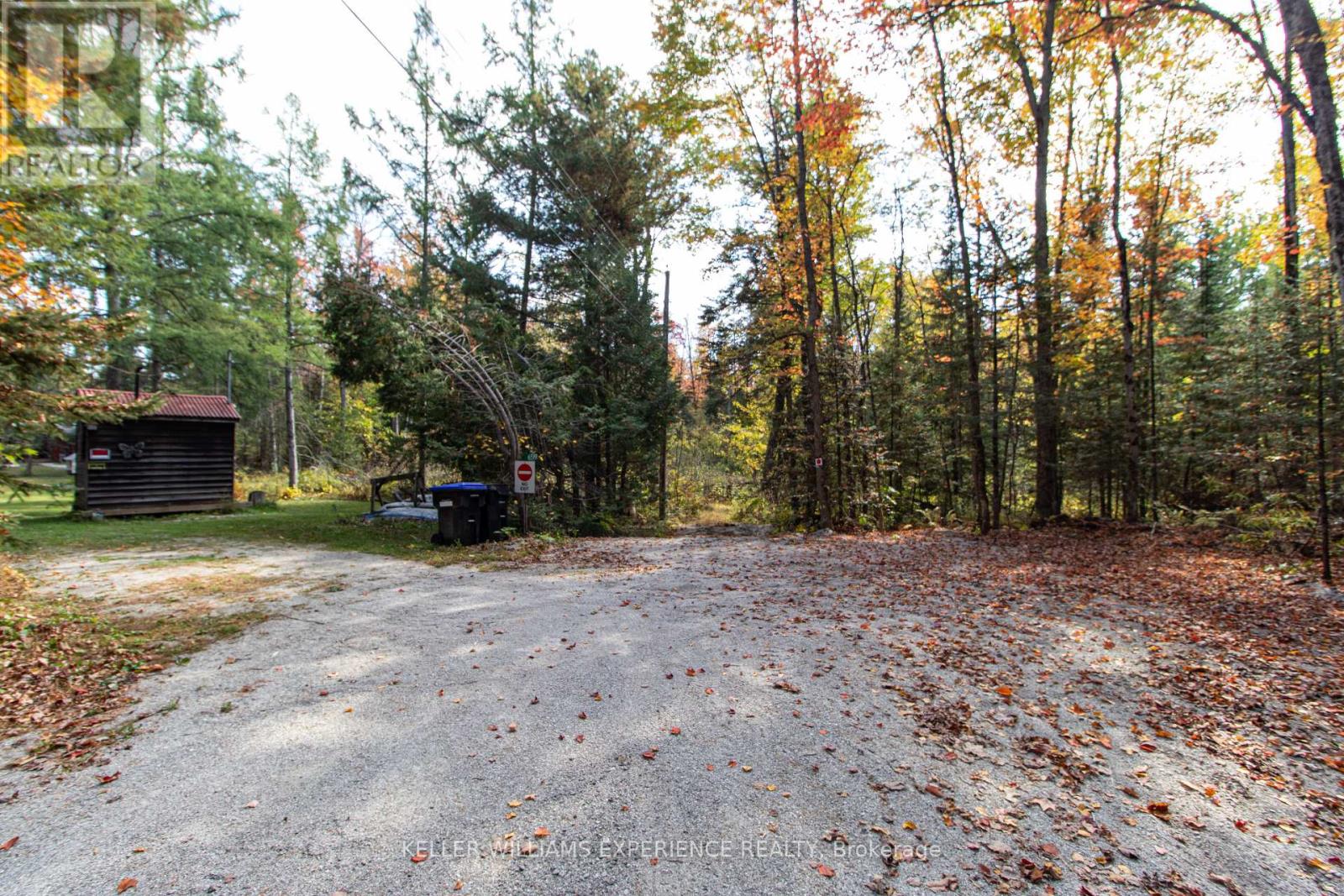 6519 Pioneer Village Lane, Ramara, Ontario  L0K 1W0 - Photo 47 - S12450646