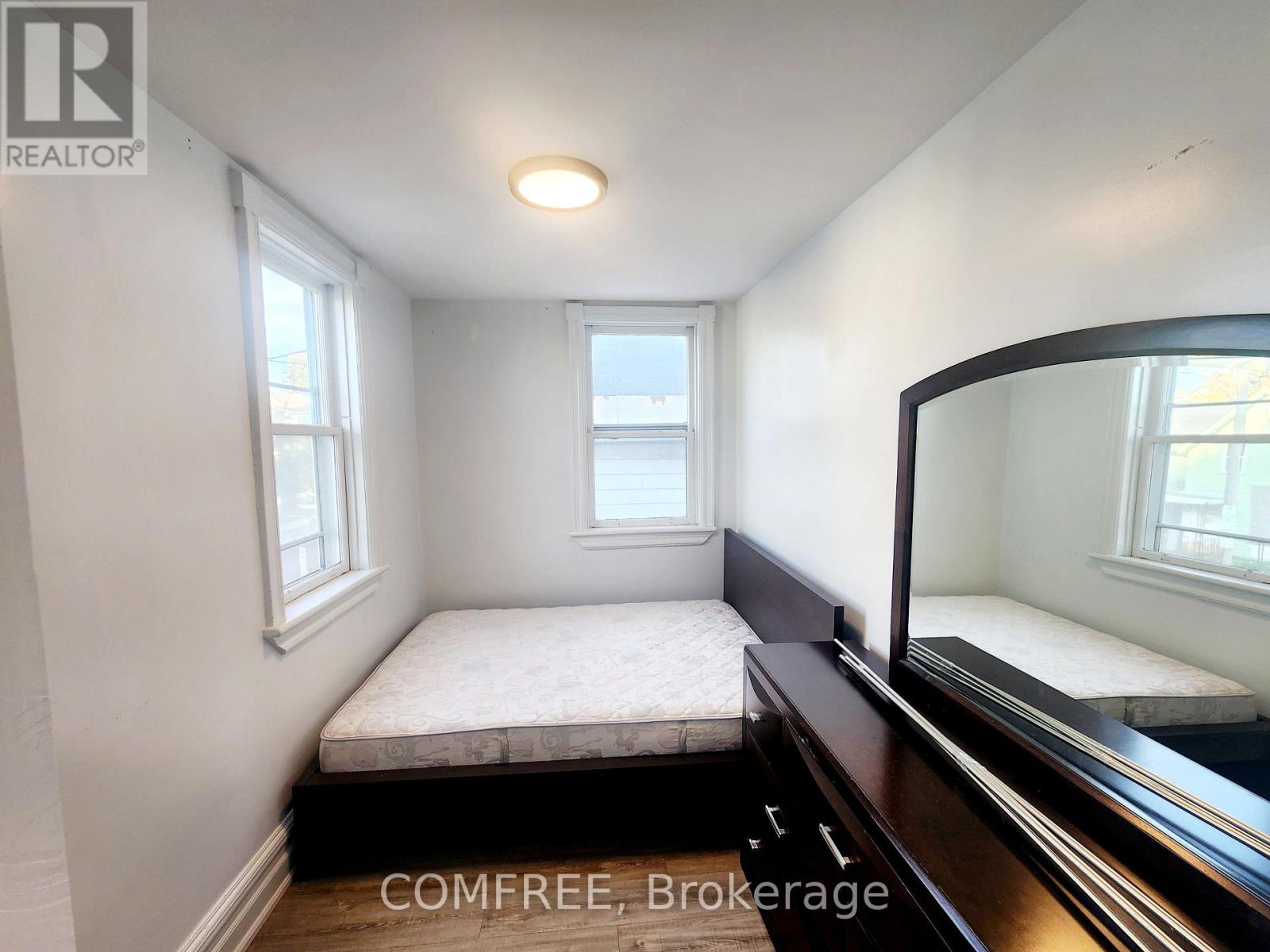 274 Bell Street S, Ottawa, Ontario  K1S 4J8 - Photo 15 - X12450718