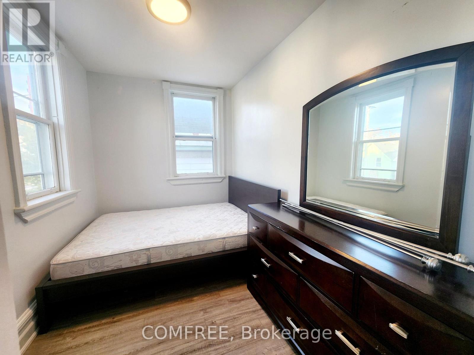 274 Bell Street S, Ottawa, Ontario  K1S 4J8 - Photo 16 - X12450718