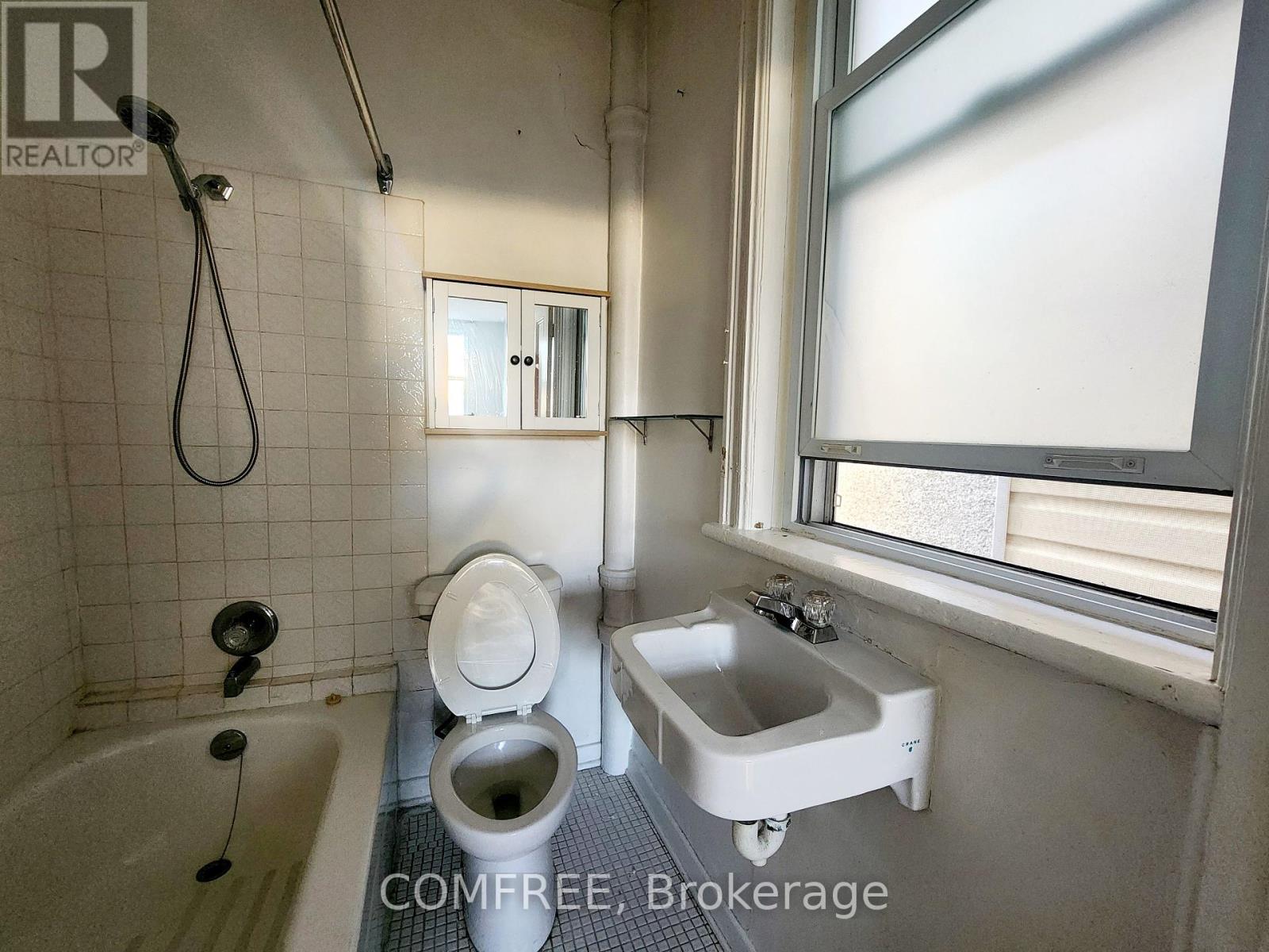 274 Bell Street S, Ottawa, Ontario  K1S 4J8 - Photo 25 - X12450718